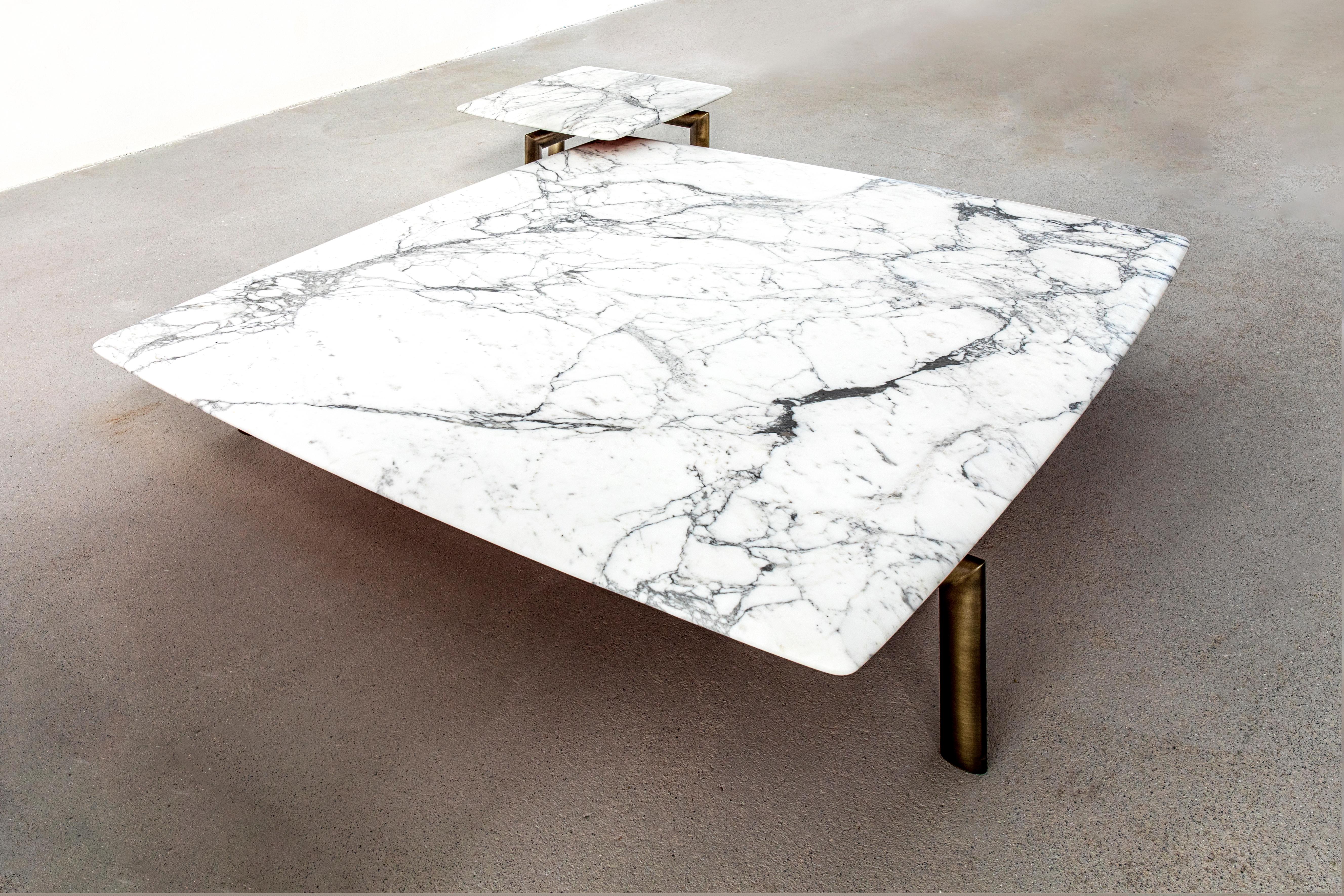 Sasso 36 Arabescato White Marble And Gold Chrome Metal Side Table by Casa Casati For Sale 1