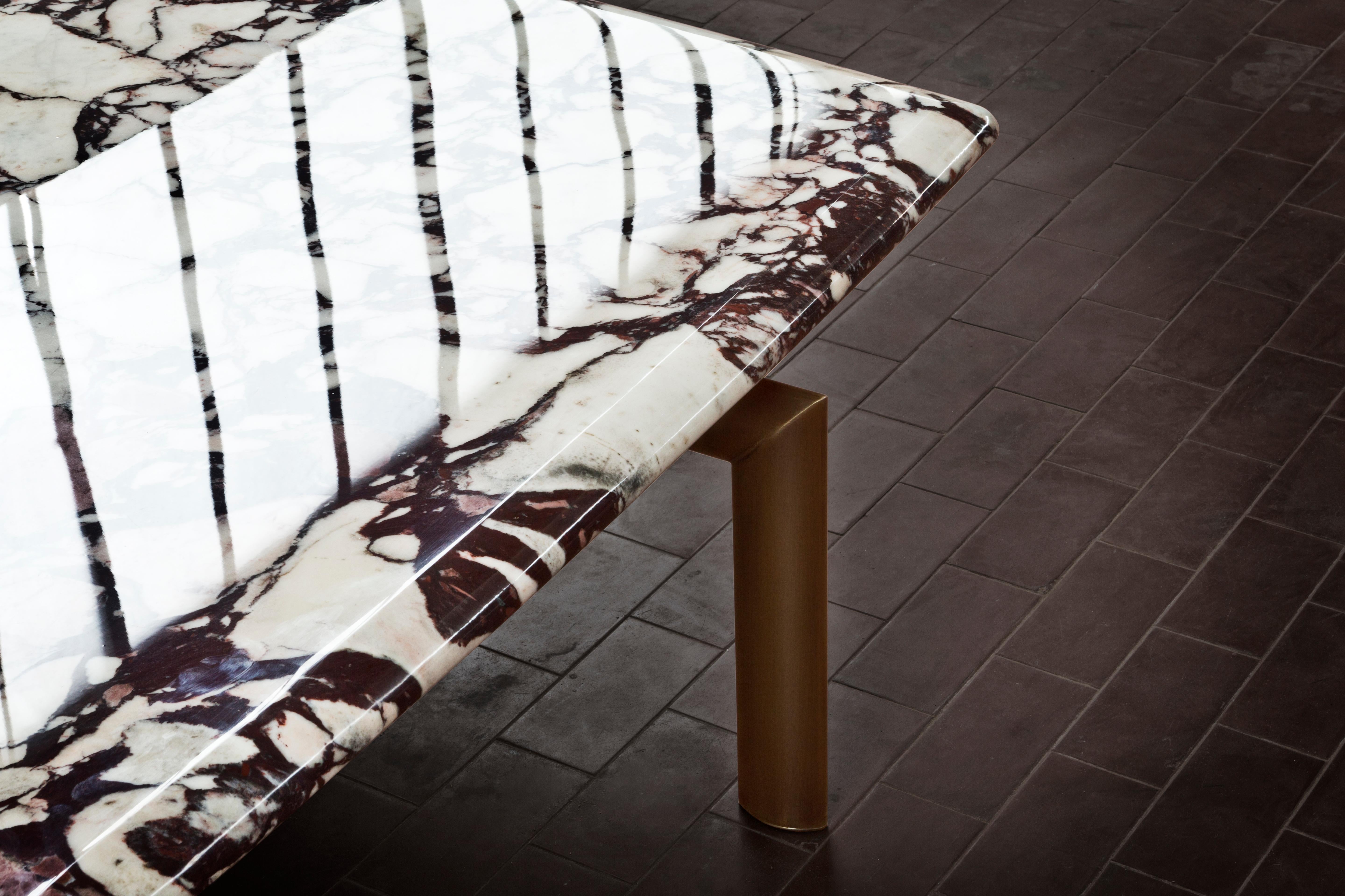 Metal Sasso Coffee Table in Glossy Breccia Medicea Marble For Sale