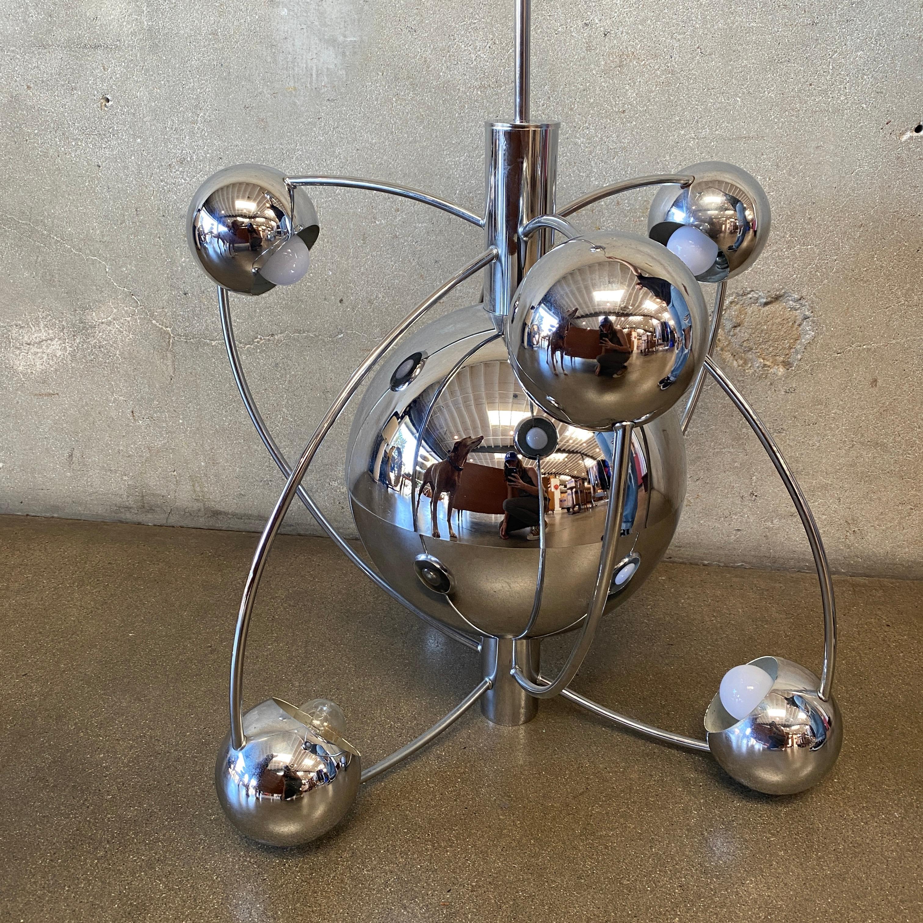 Satellite Chandelier Chrome by Reggiani, Italy, 1970s For Sale 1