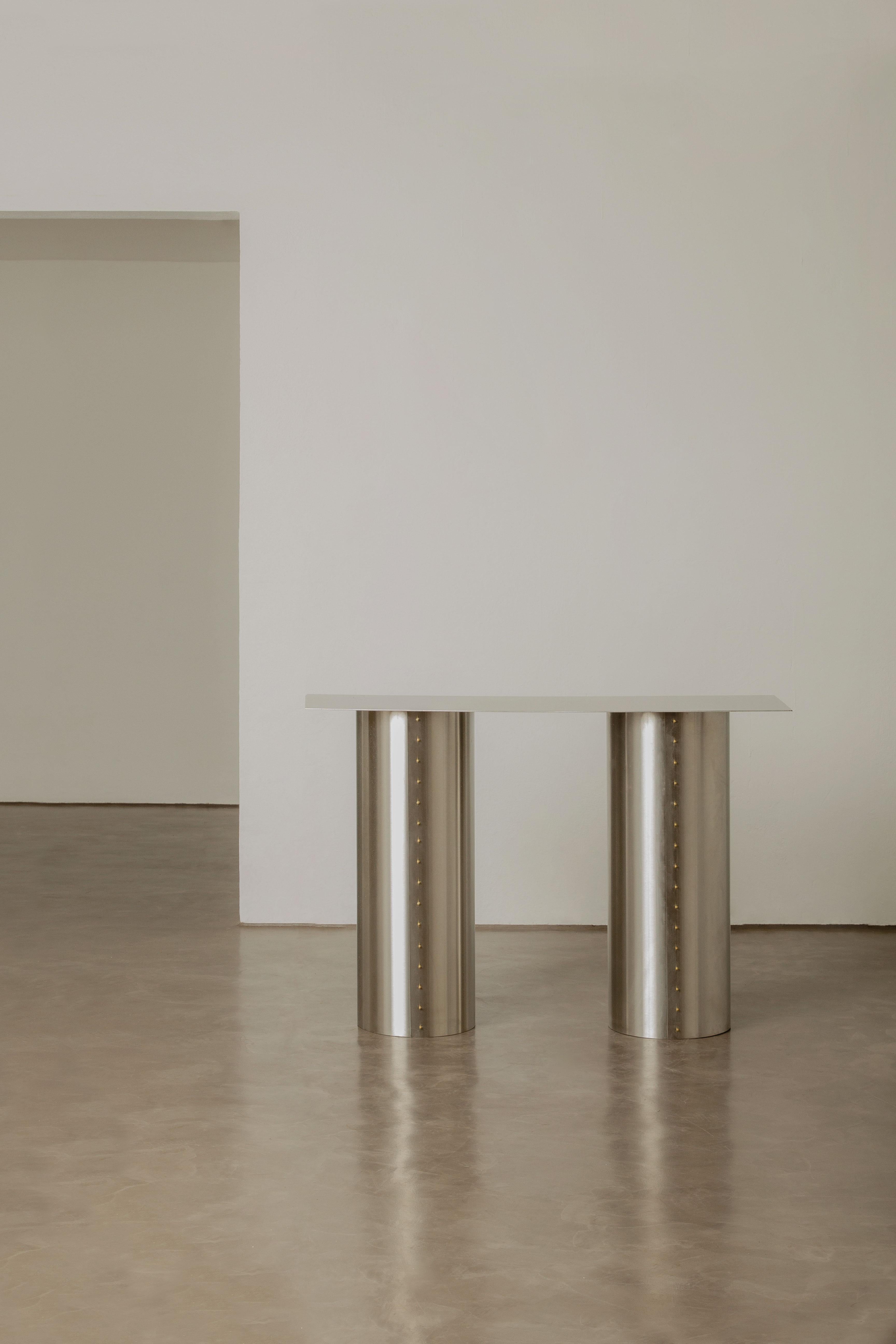 Consola Plataforma by Pedro Ávila en Nuevo estado para la venta en São Paulo, BR