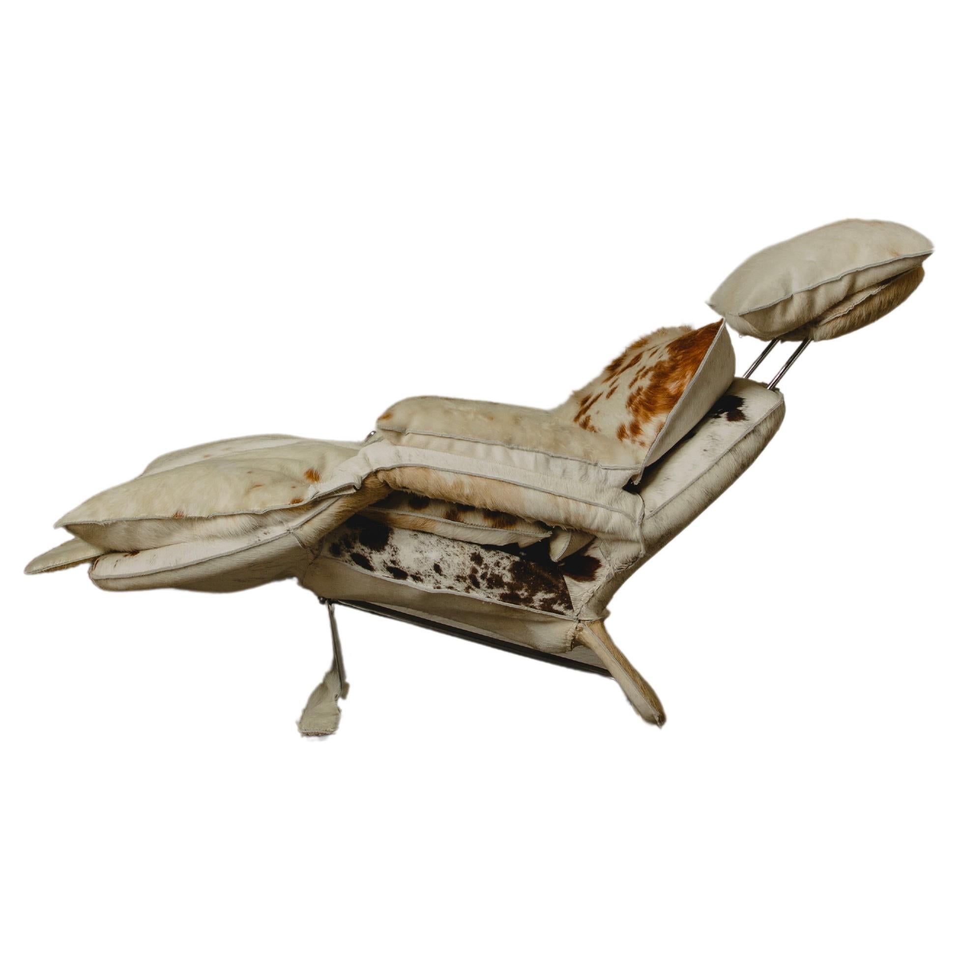 Satellite Kollektion - Pony Lounge Chair von Pedro Ávila im Angebot