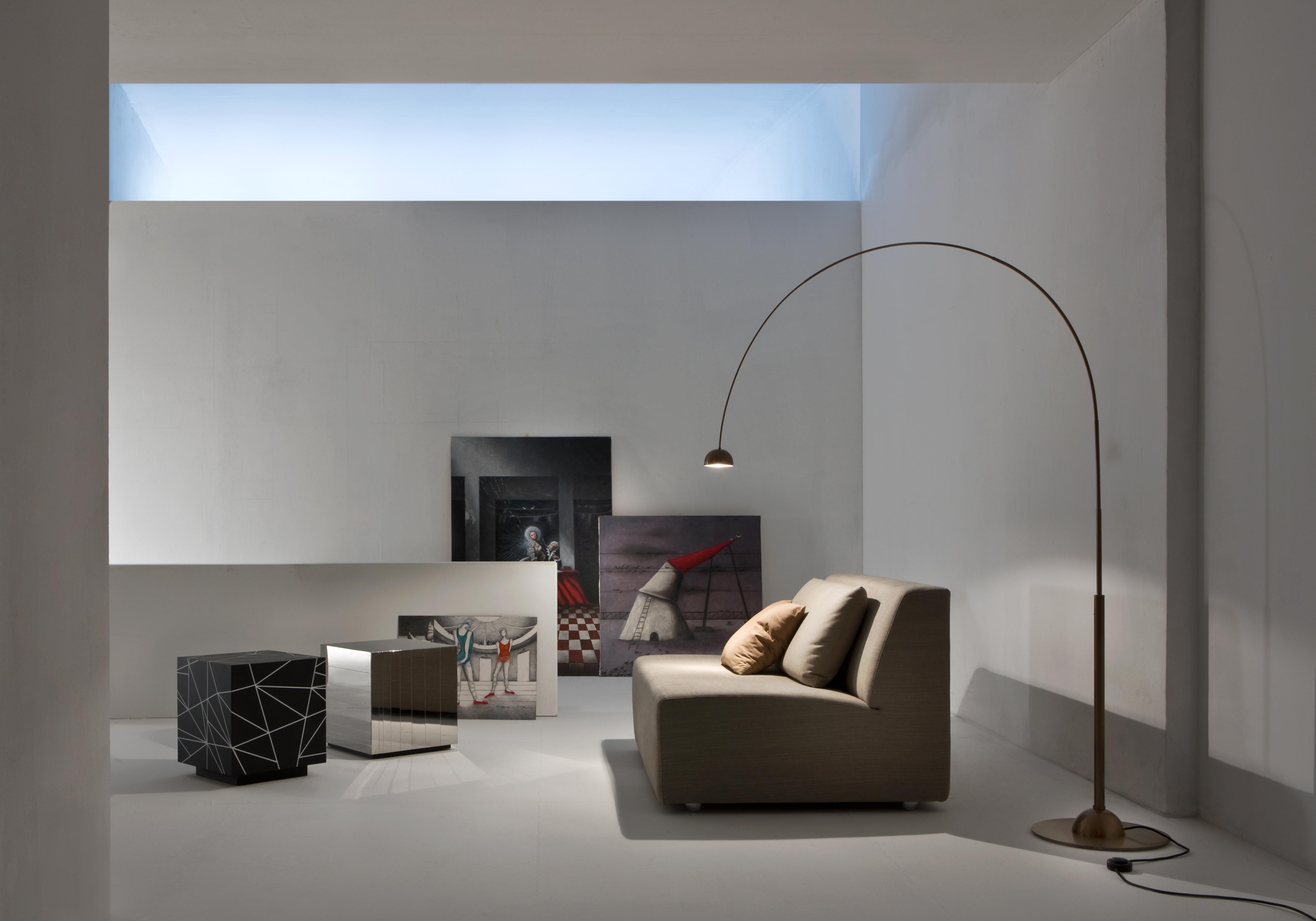 Satellite da Terra CG 50 Lampadaire par Laurameroni Neuf - En vente à Geneve, CH