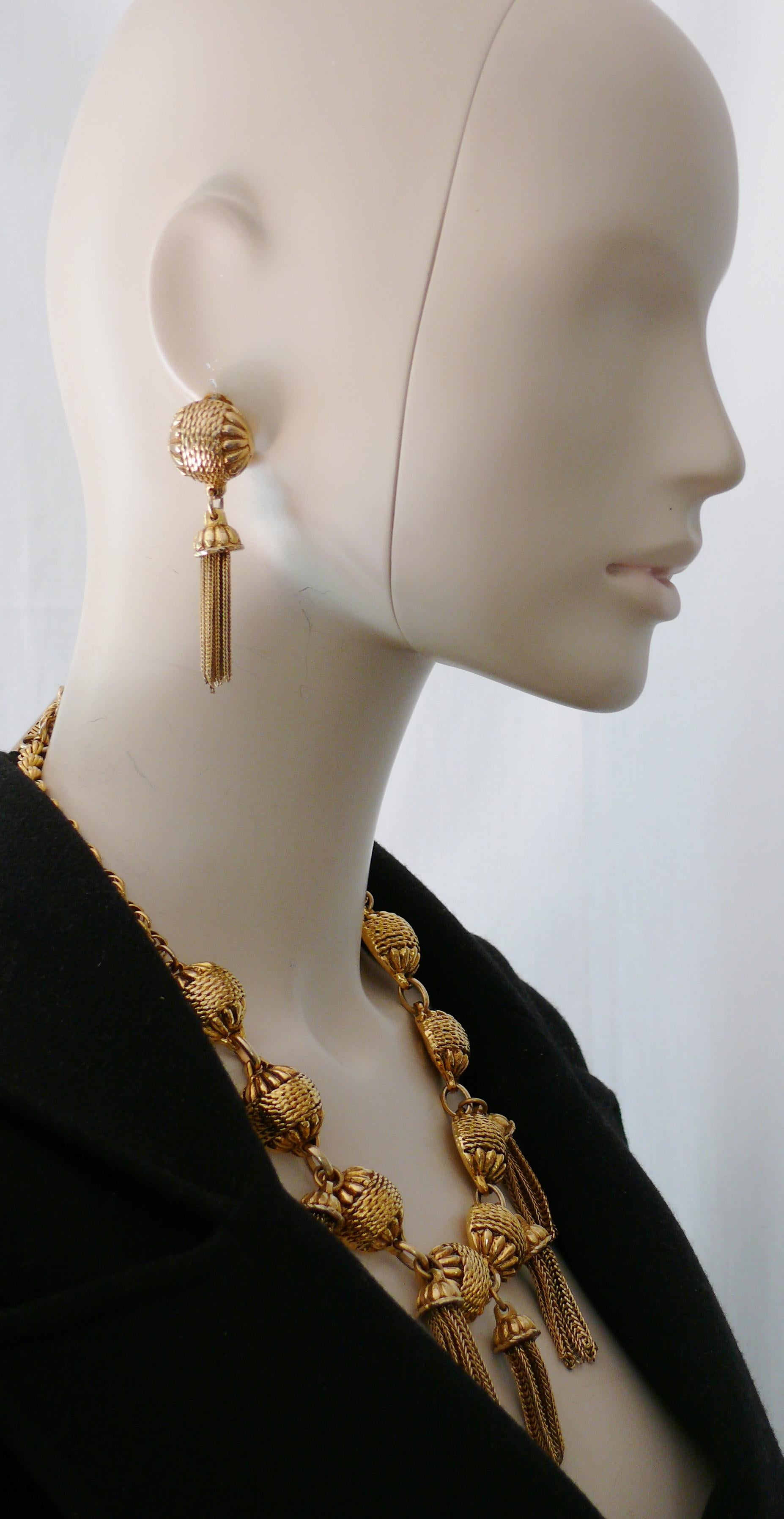 Satellite Paris Vintage Gold Toned Tassel Necklace and Earrings Set For Sale 2