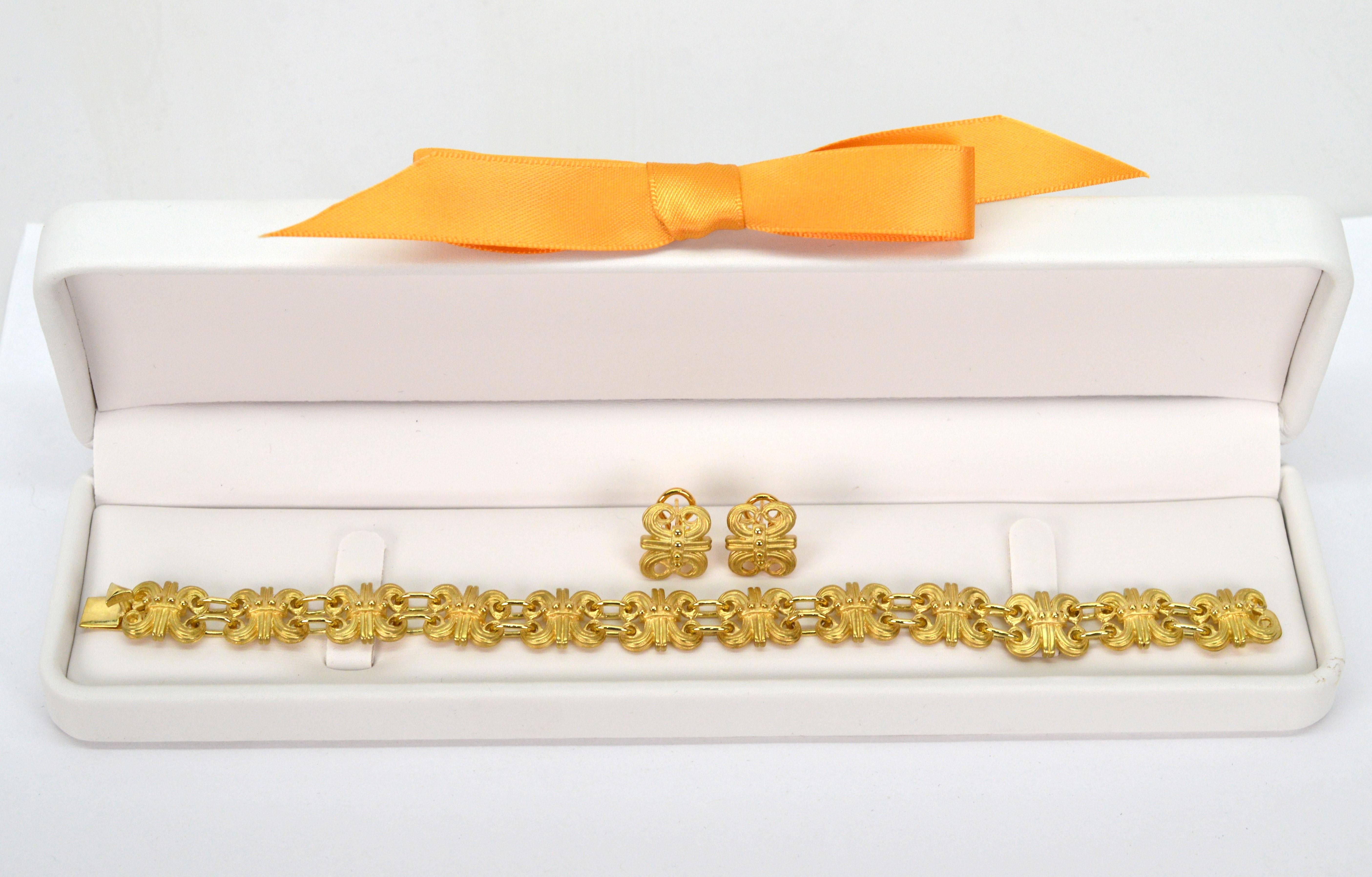 Lot de bracelets et de boucles d'oreilles en or 14 carats Satin Fleur De Lis en vente 5