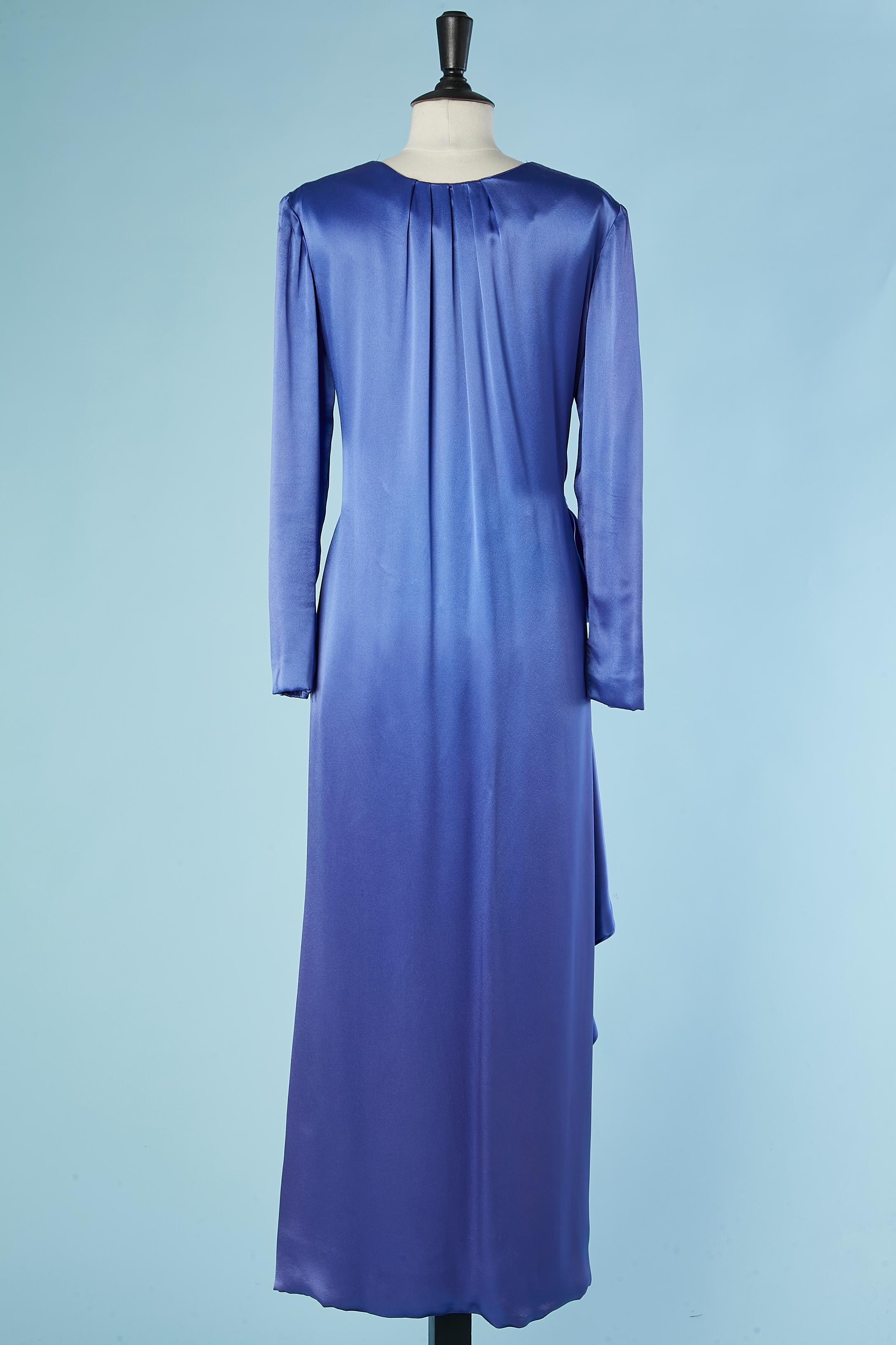 Robe de cocktail asymtrique drape en satin avec nud Givenchy Nouvelle Boutique en vente 1