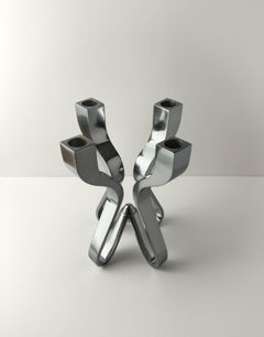 Candelabro de metal cromado satinado de diseño moderno - Chorus de Karim Rashid  2004