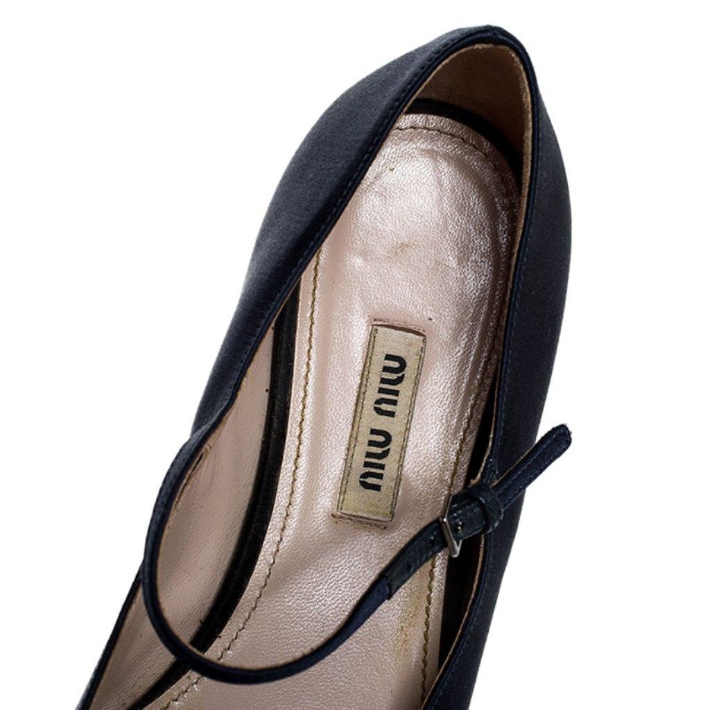 Satin Crystal Embellished Mary Jane Pointed Toe Ballet Flats Size 38.5 2