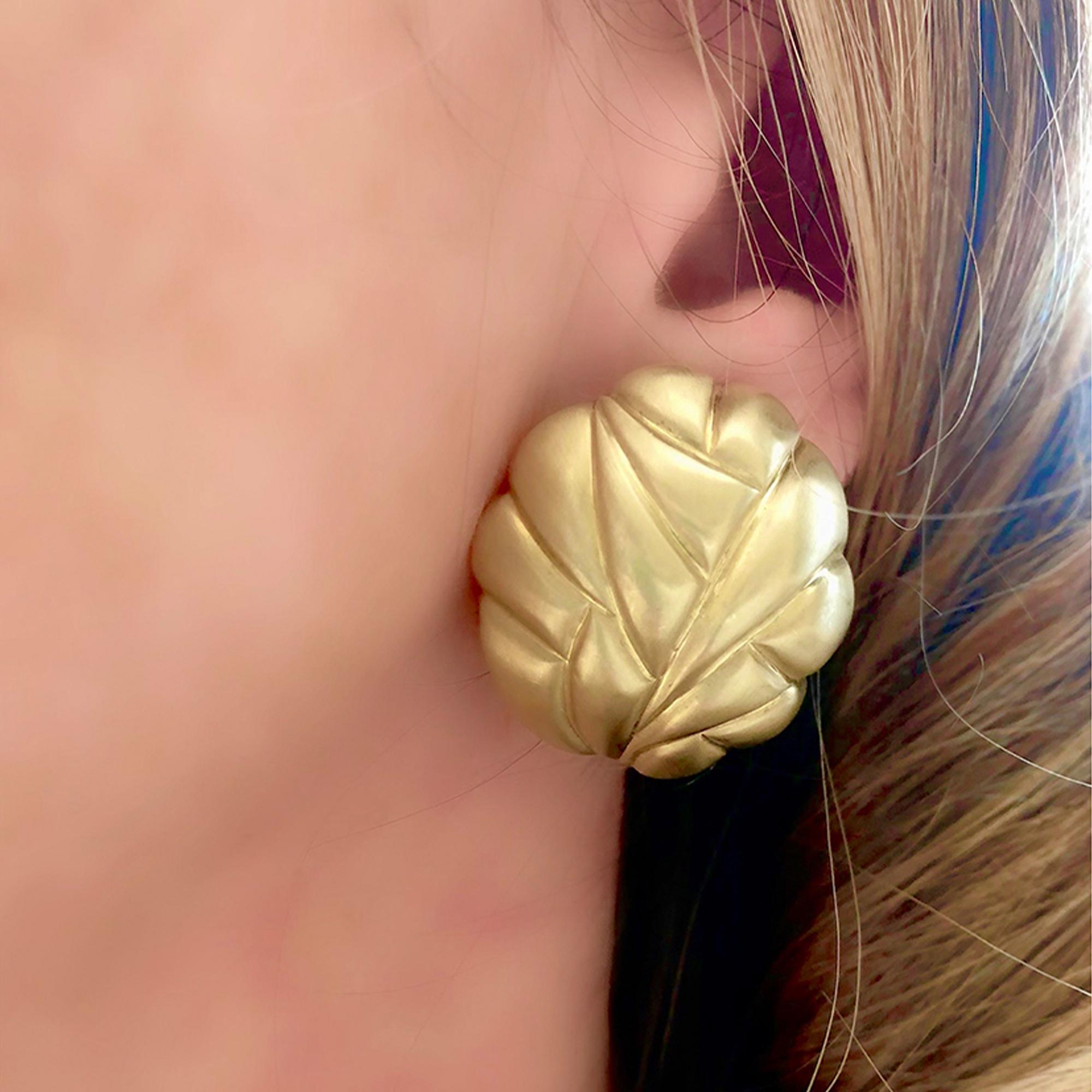Satin Finish 18 Karat Yellow Gold Dome Clip-On Earrings In Excellent Condition For Sale In Miami, FL