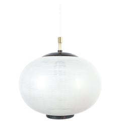 Lampada a sospensione in vetro satinato e ottone di Stilnovo, Italia, 1950