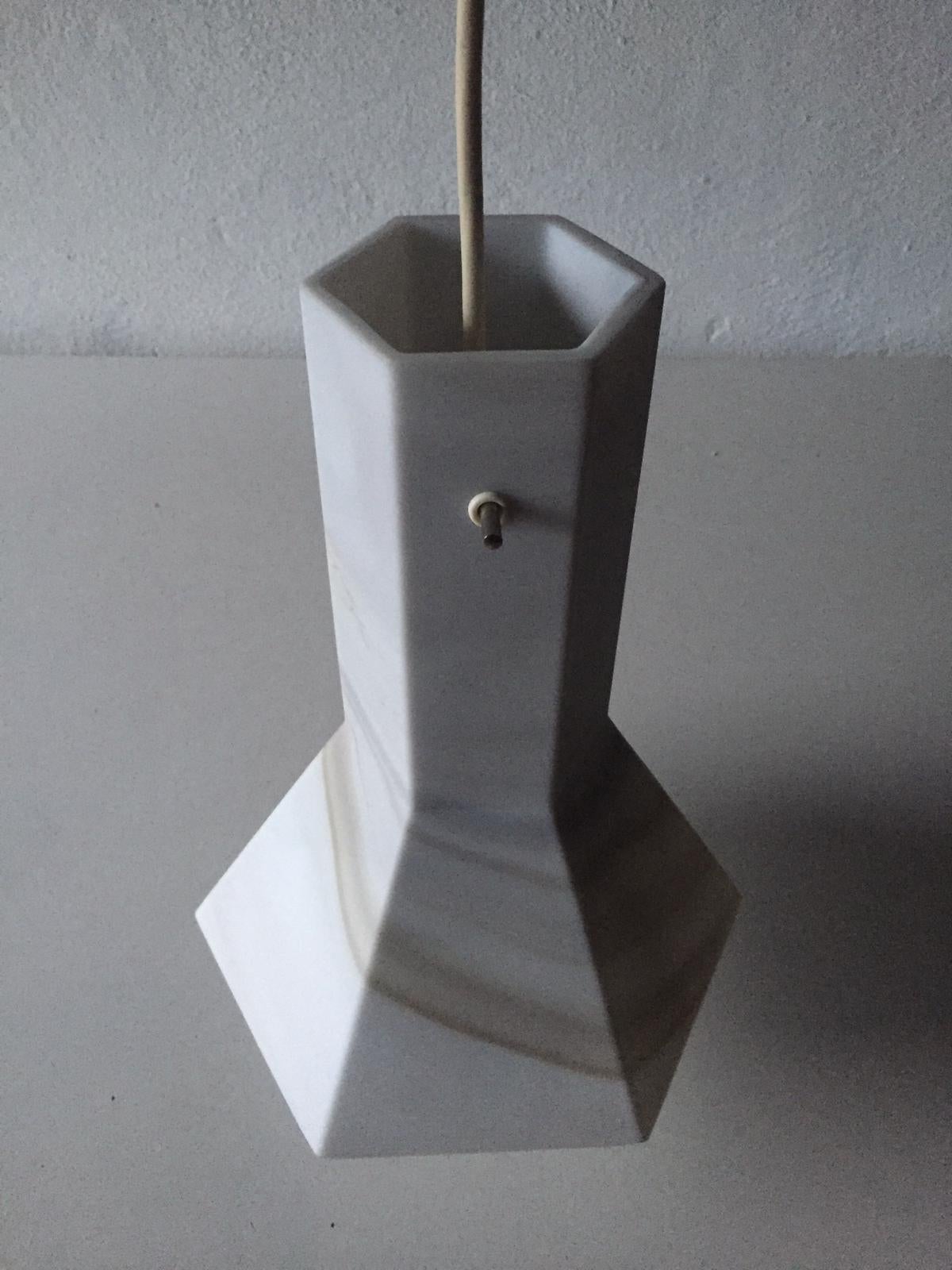 Satin Glass Pendant Lamp Arte Colore Carrara by Peill Putzler, 1970s, Germany For Sale 1