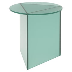 Table basse haute Prisma en verre satiné de Sebastian Scherer, 50 cm