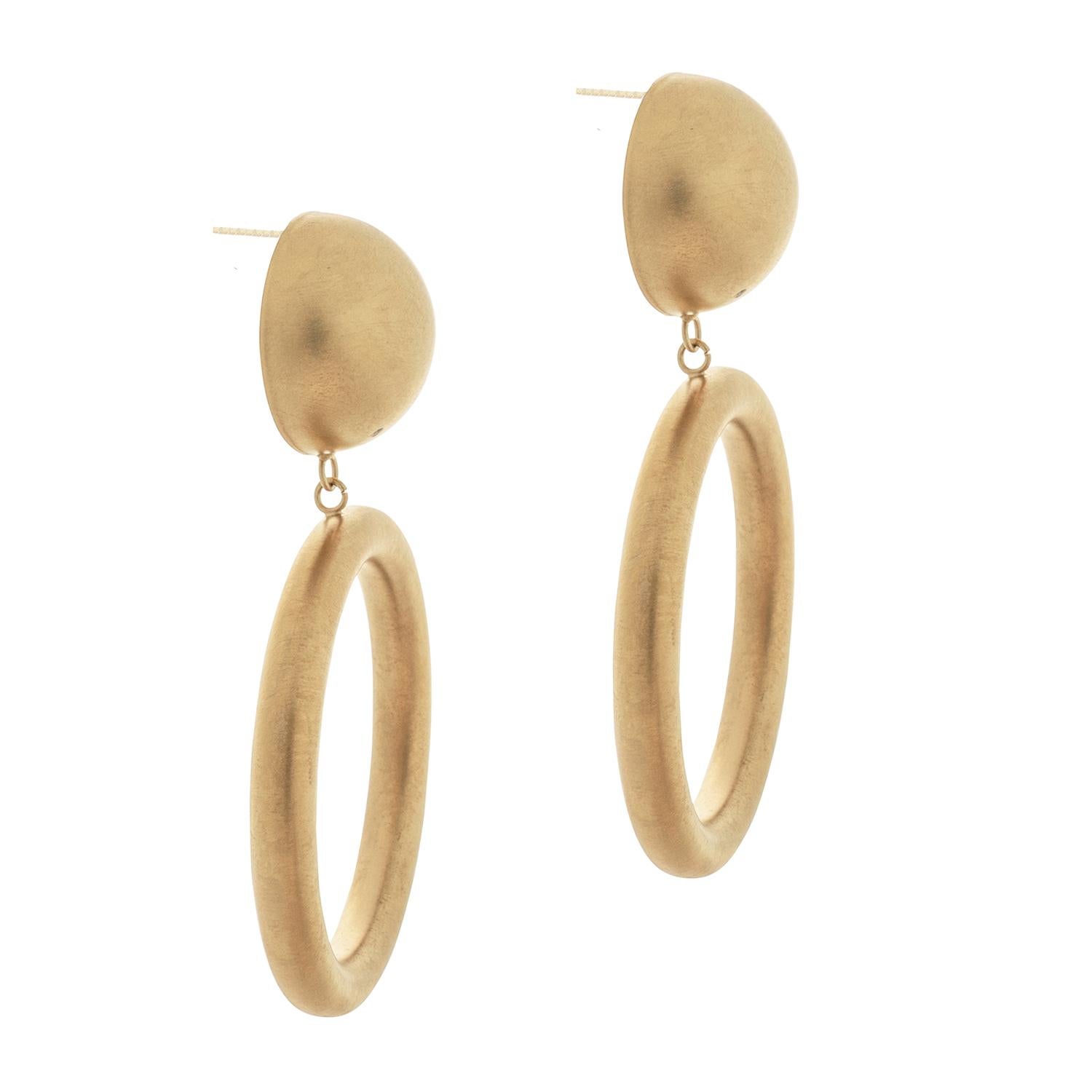 Orecchini pendenti in ottone placcato oro satinato 24Kt
Lunghezza 8cm
Chiusura con perno
Fabriqué en Italie
Nichel libre
Cet article est plaqué. Nettoyage à l'eau uniquement. Ne pas exposer à des produits abrasifs ou à des matériaux de polissage.