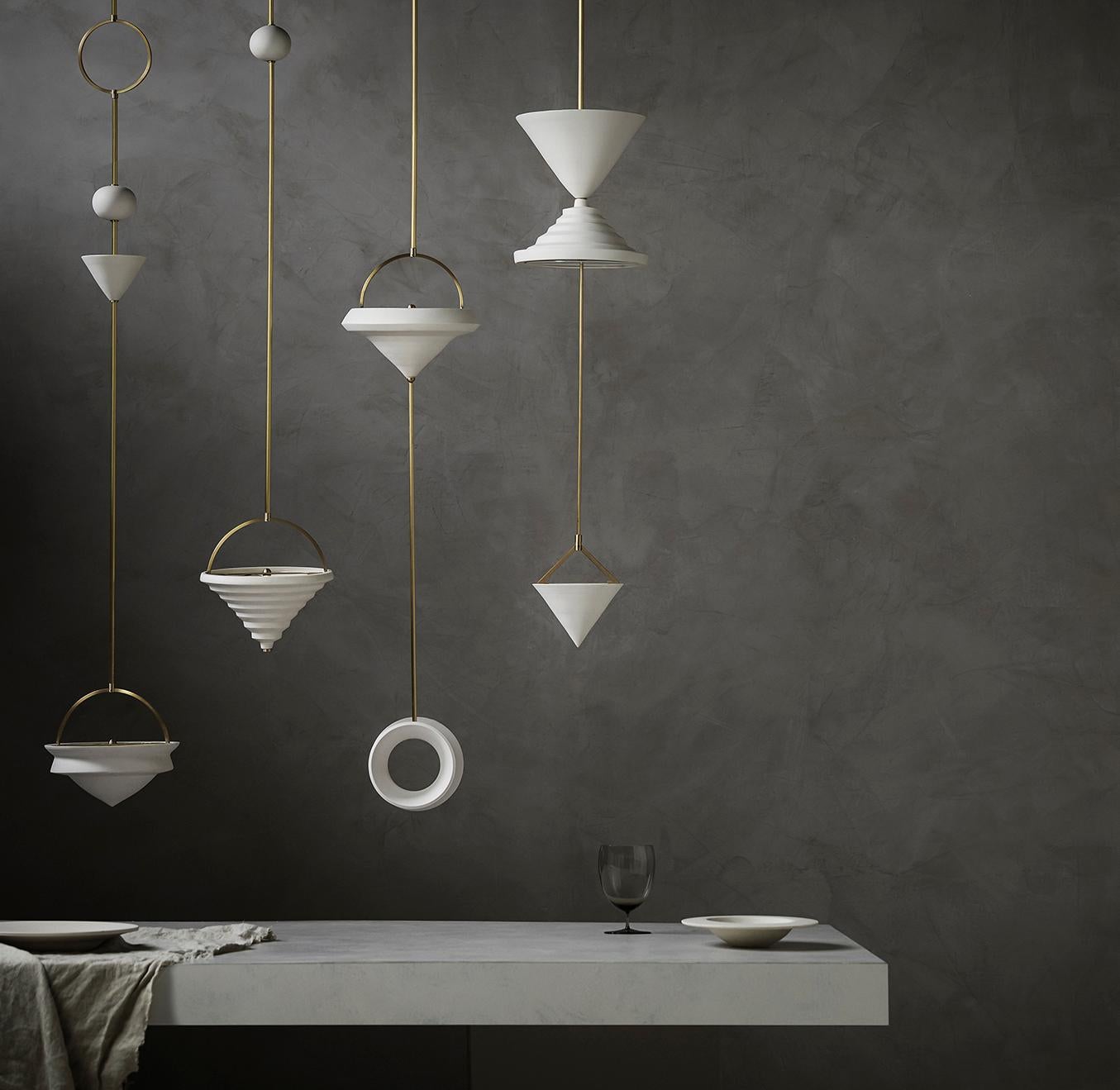 Aplique de porcelana satinada Khora Hecho a mano en venta