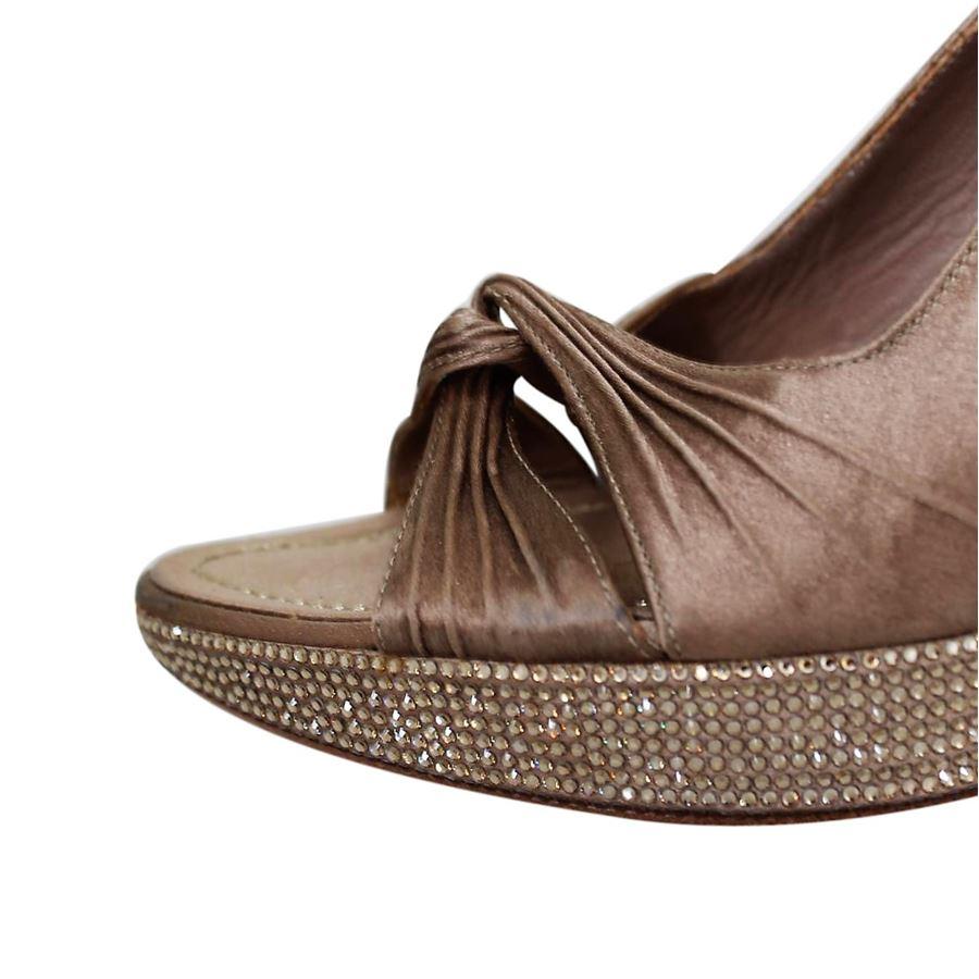 Brown René Caovilla Satin sandal size 38 1/2 For Sale