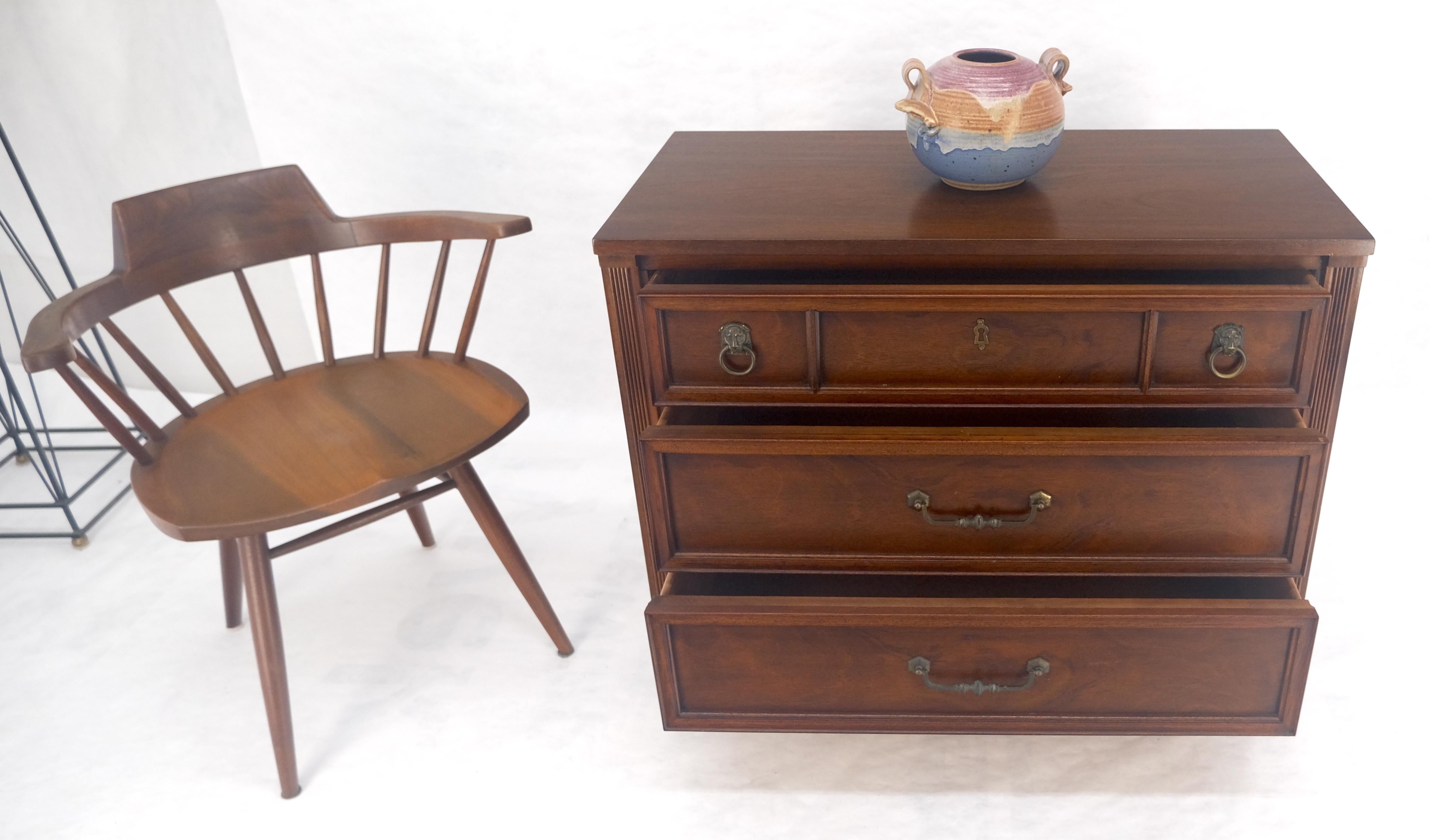 Ottone Cassettone a 3 cassetti in raso di Century Furniture MINT! in vendita