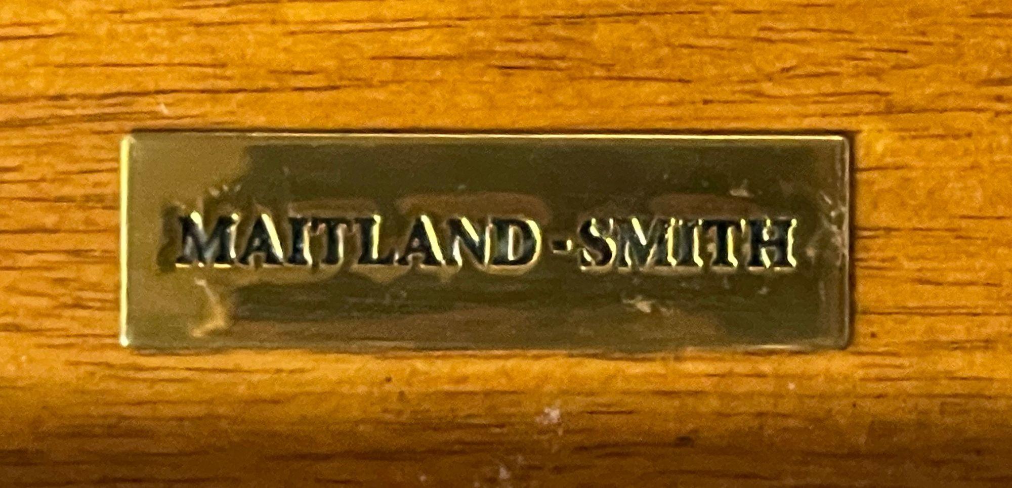 Satinwood Adams Style Inlaid End / Side / Bedside Table, Maitland Smith In Good Condition In Stamford, CT