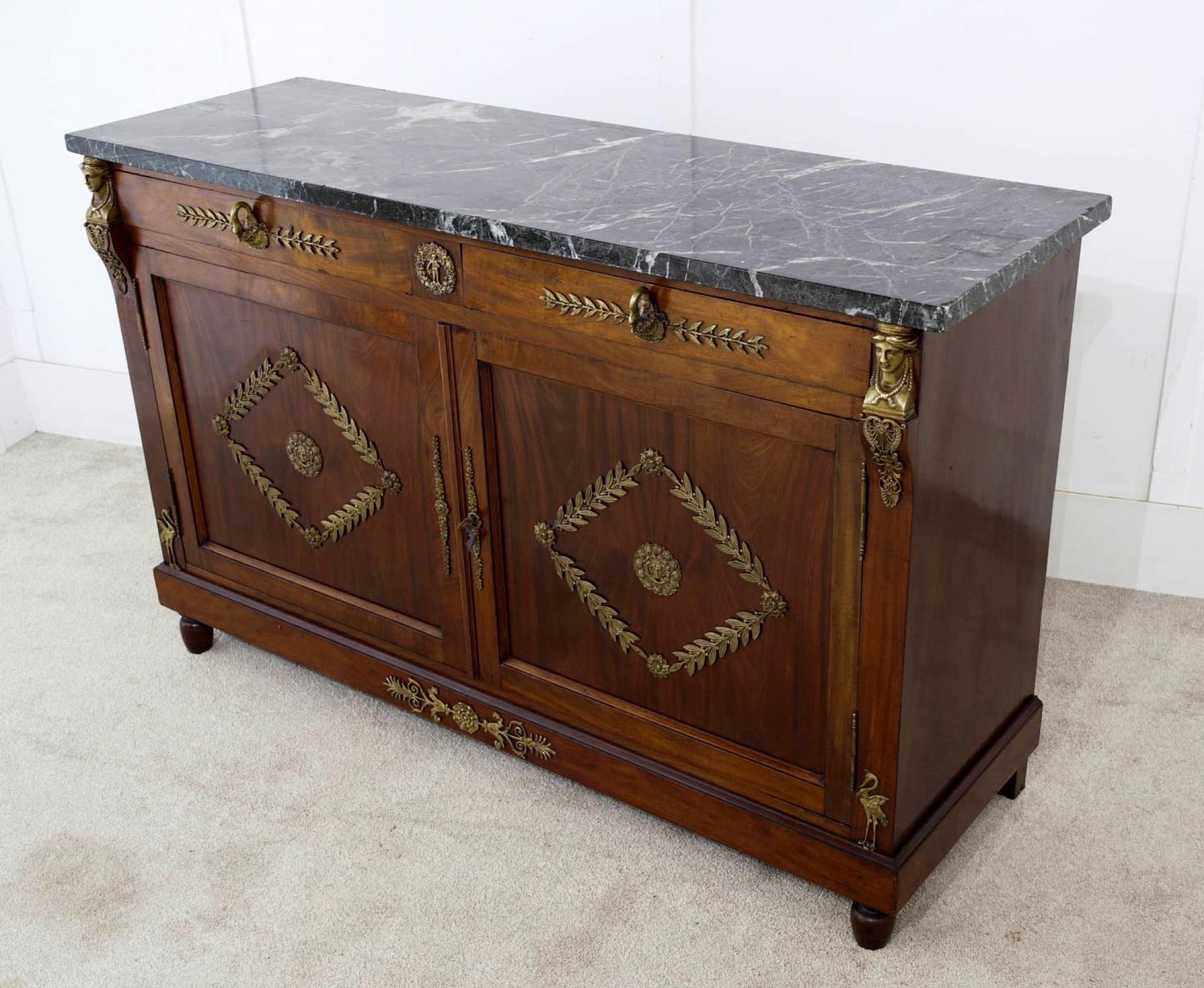 Miroir de cheval en bois satiné Maple & Co 1890 en vente 4