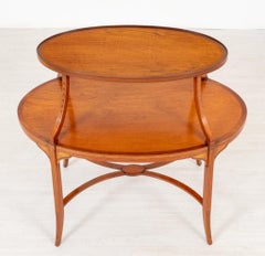 Mesa de servicio escalonada de madera satinada, 1880