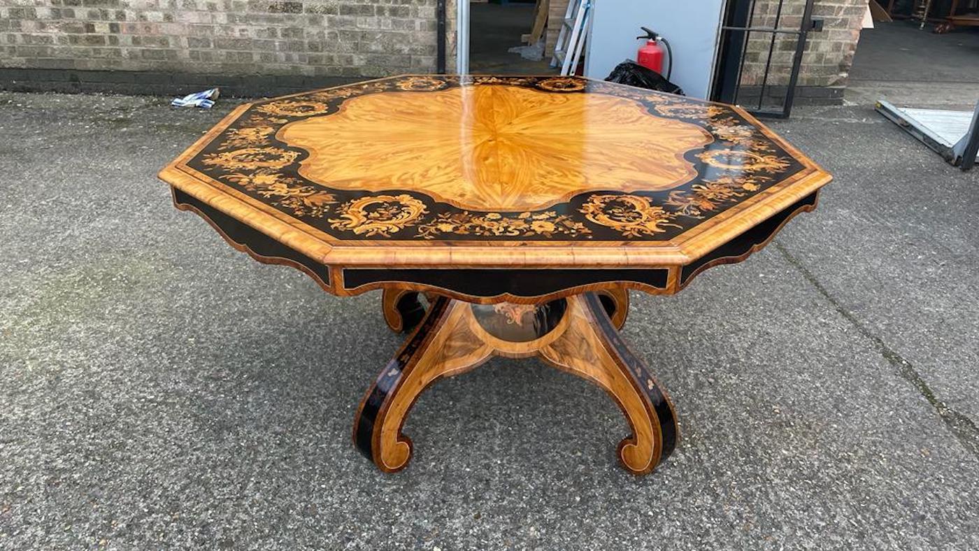 Satinwood & Kingwood Victorian Ebony Inlay Octagonal Table, 19th Century For Sale 7