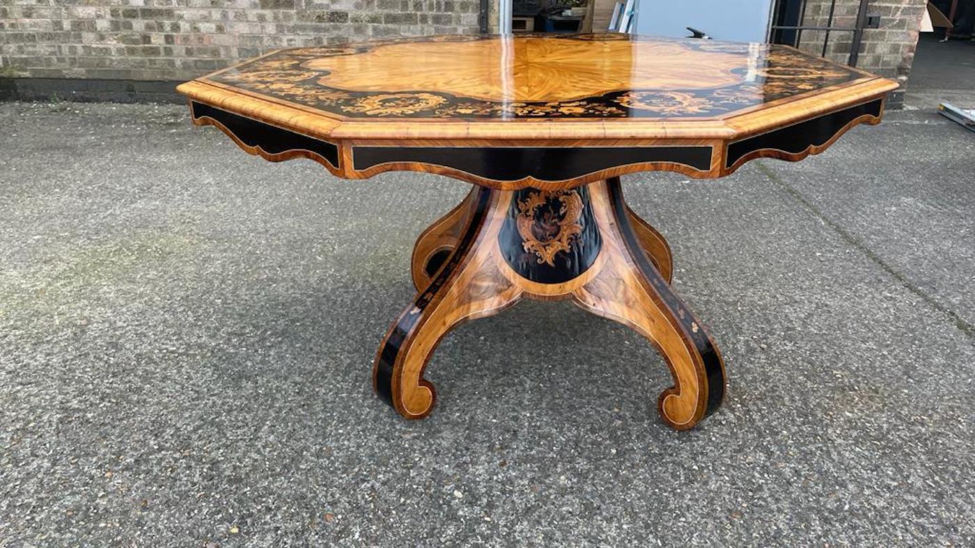 European Satinwood & Kingwood Victorian Ebony Inlay Octagonal Table, 19th Century For Sale