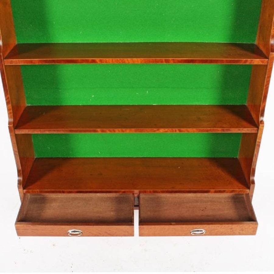 Satinwood & Mahogany Wall Shelves, 20th Century In Good Condition For Sale In London, GB