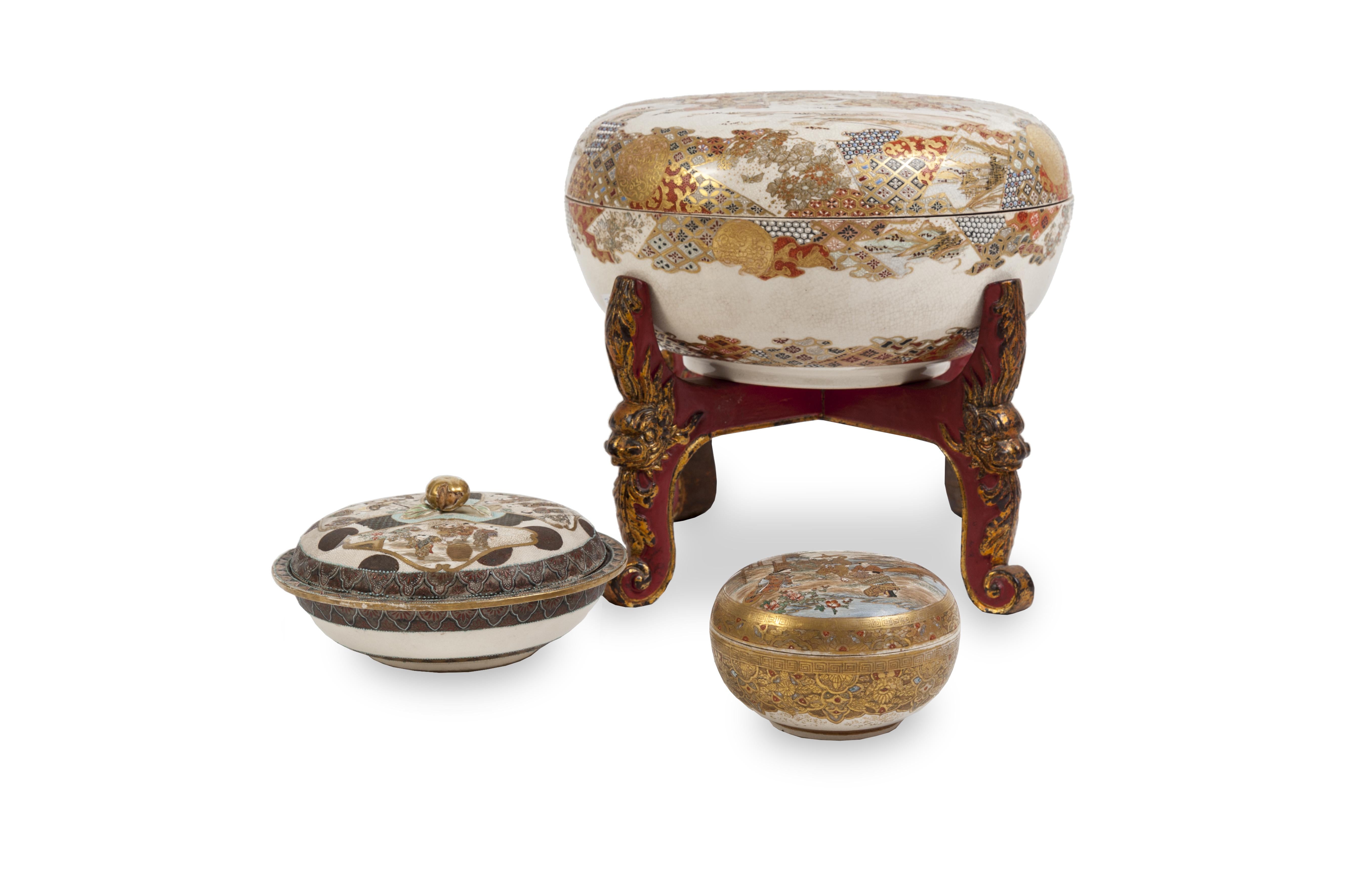 Enameled Satsuma Box on its Wooden Display Stand, circa 1850 For Sale