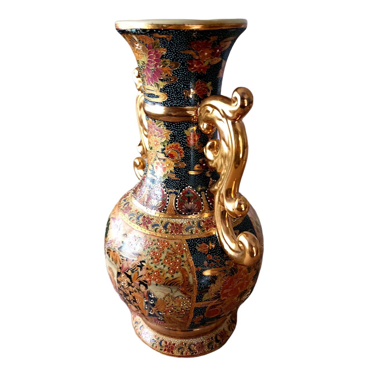 Satsuma Earthenware Gold Gilded Hand Painted Double Handle Vase In Excellent Condition For Sale In Milford, DE