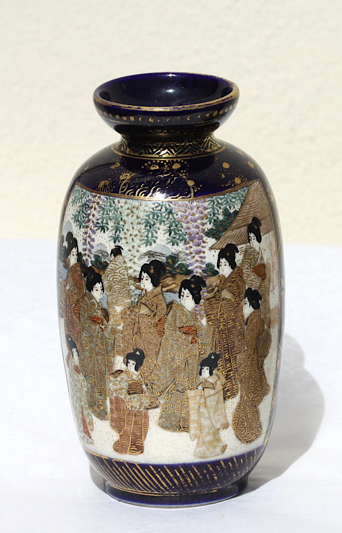 Satsuma earthenware vase For Sale 4