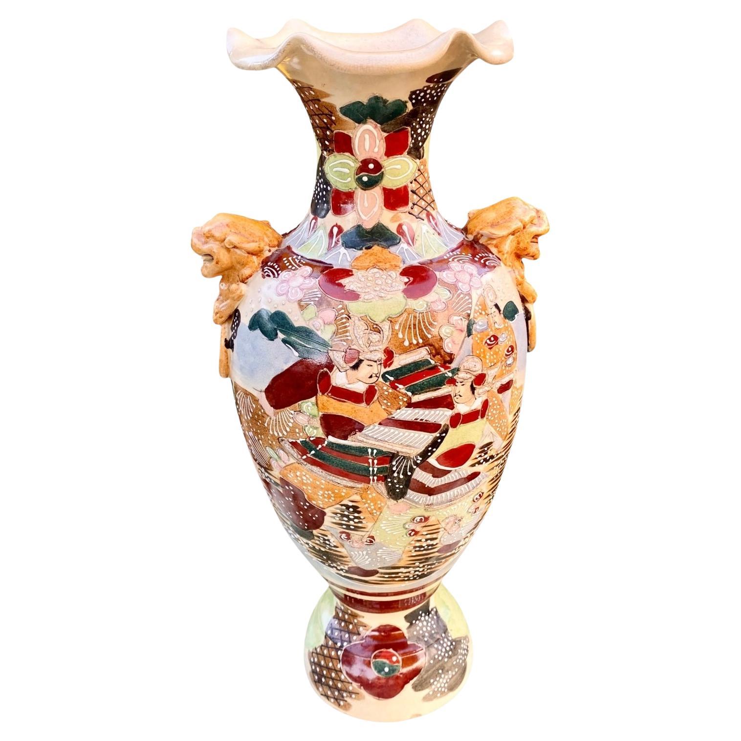 Satsuma Polychrome Painted Vase, Taisho Period (1912- 1926)