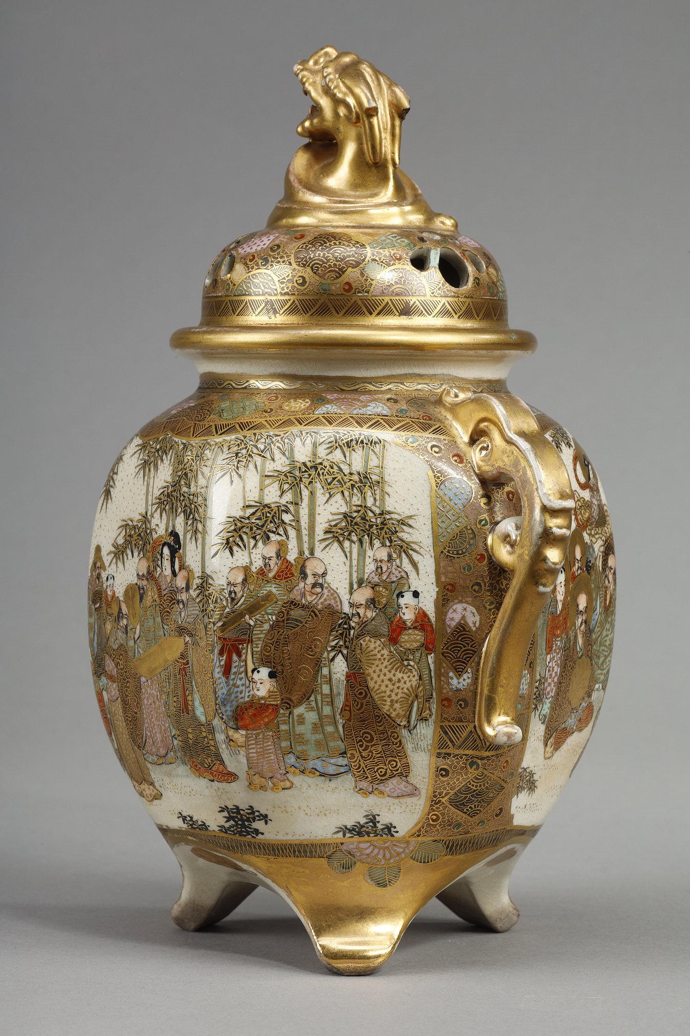 Fin du XIXe siècle Brûleur à parfum couvert de porcelaine de Satsuma
