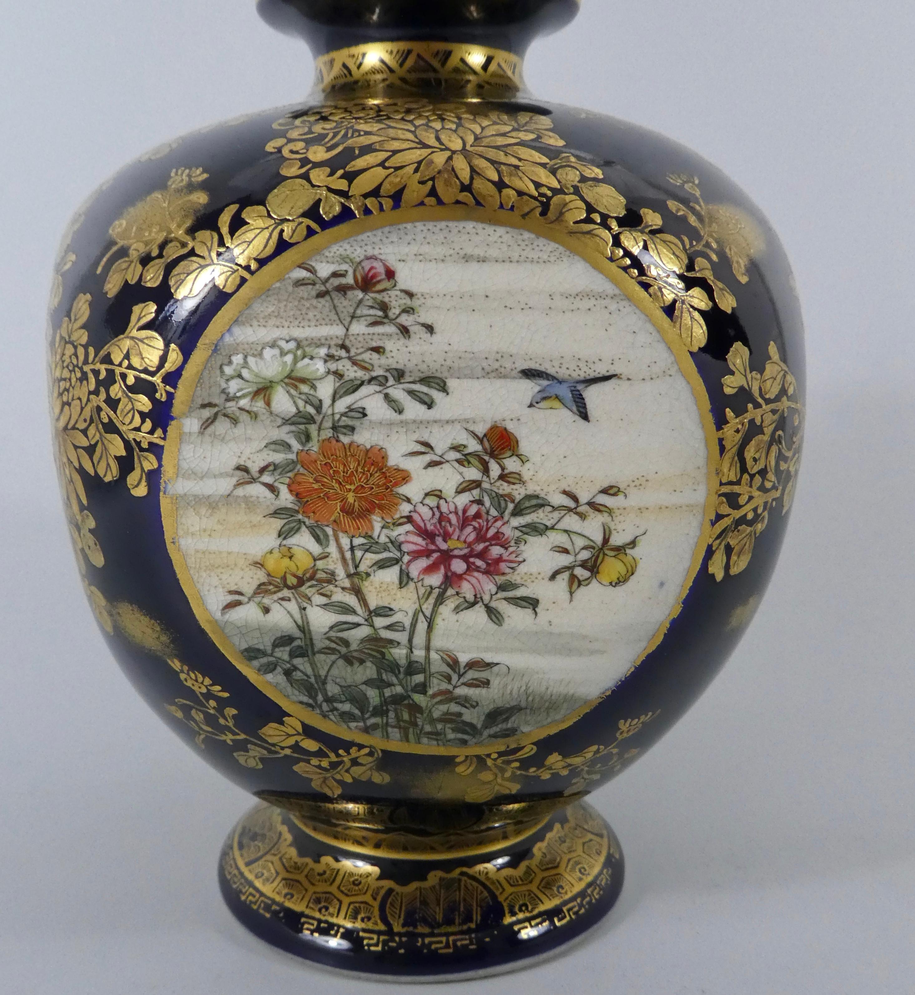 Satsuma Pottery Squared Vase, Kinkozan, circa 1890, Meiji Period In Good Condition In Gargrave, North Yorkshire