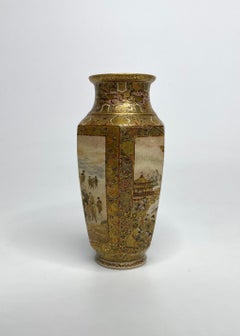 Satsuma pottery vase, signed Chikuzan, Meiji Period.