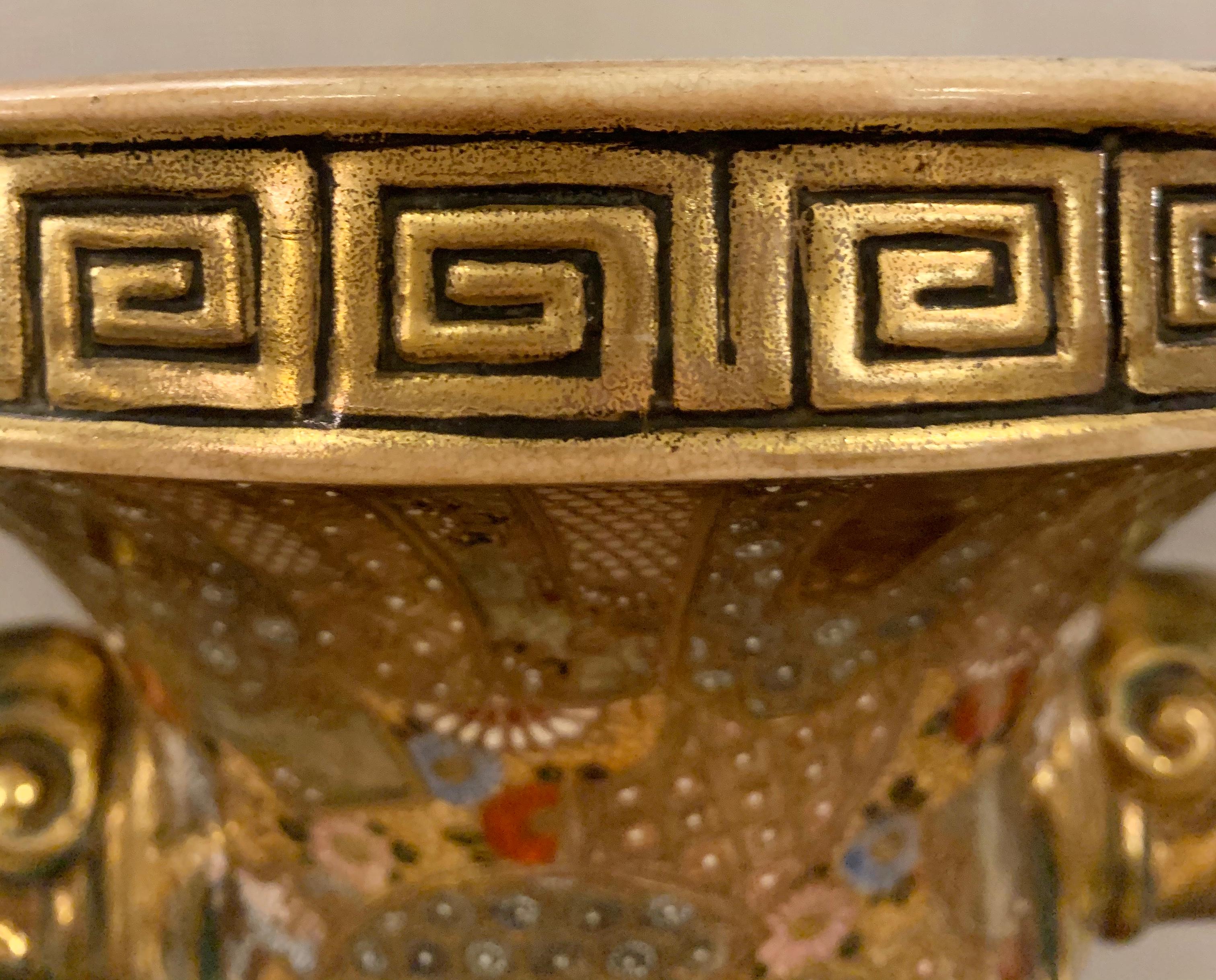 Satsuma Thousand Face Vase or Urn Palace Sized Twin Handled In Good Condition In Manhasset, NY