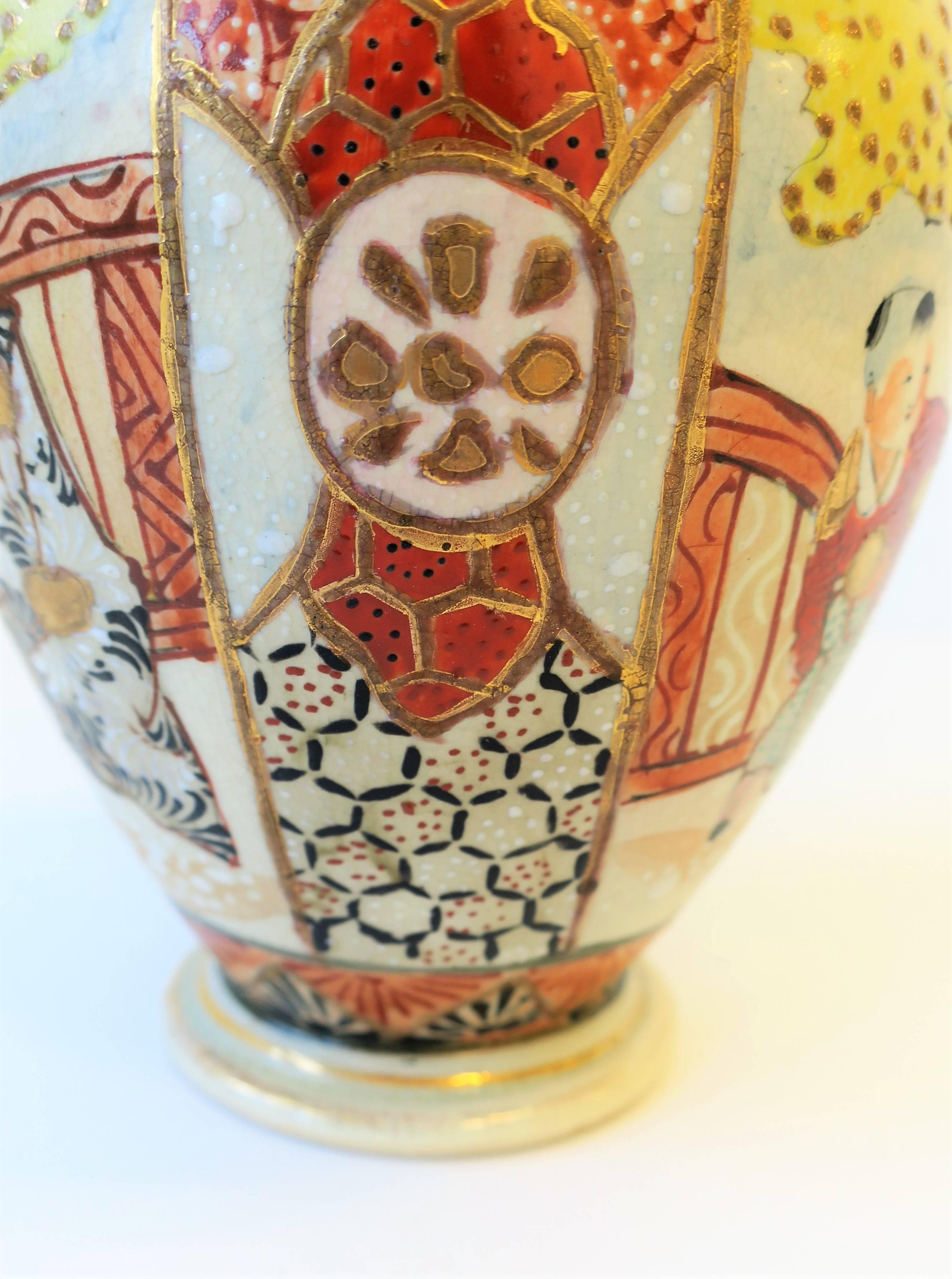 Japanische Satsuma-Vase, frühes 20. Jahrhundert im Angebot 4