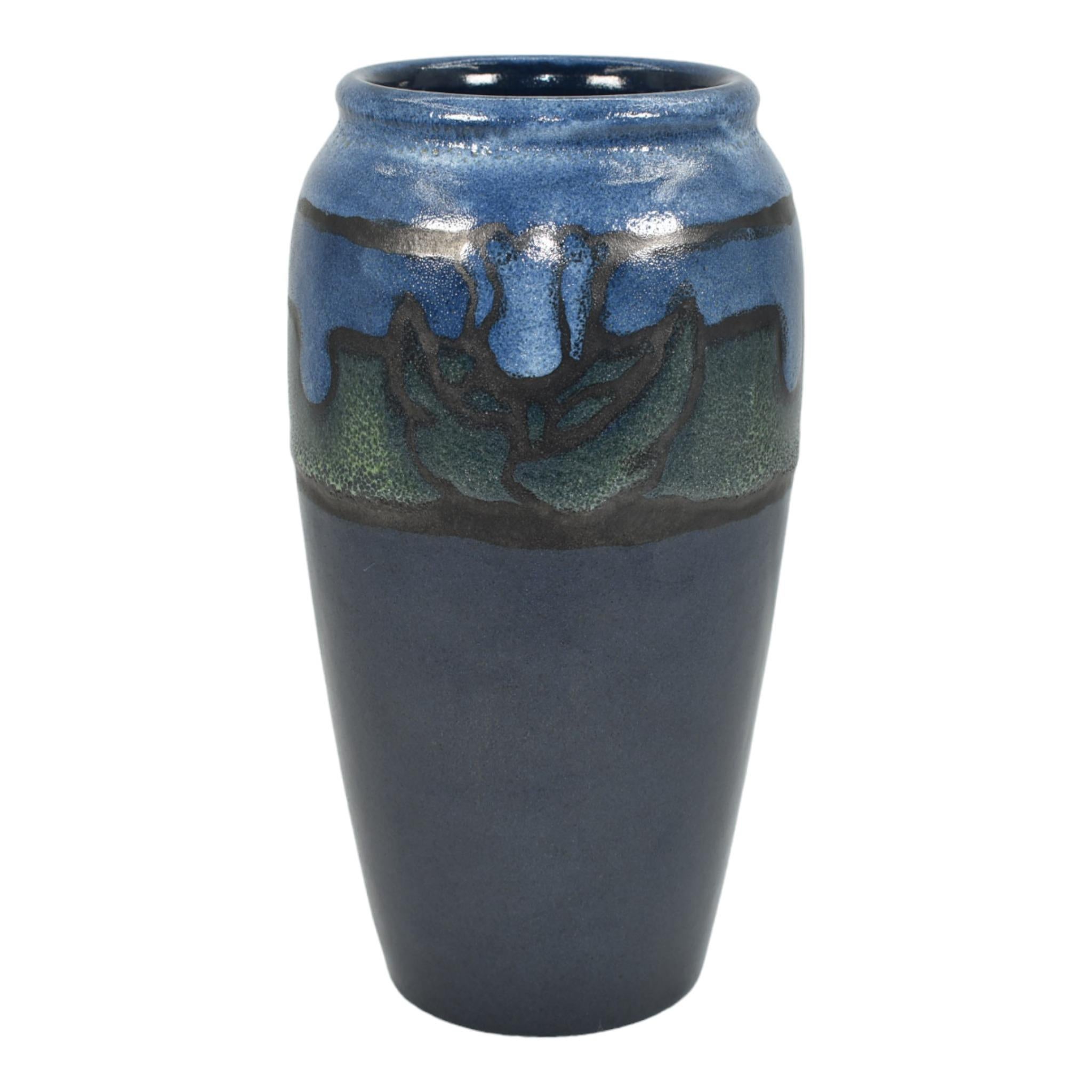 Early 20th Century Saturday Evening Girls SEG 1925 Vintage Art Pottery Tulip Blue Ceramic Vase For Sale