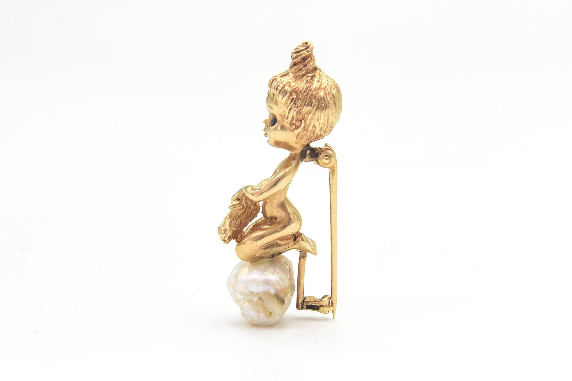  Saturdays Child Gold Brooch by William Ruser In Good Condition For Sale In Miami Beach, FL