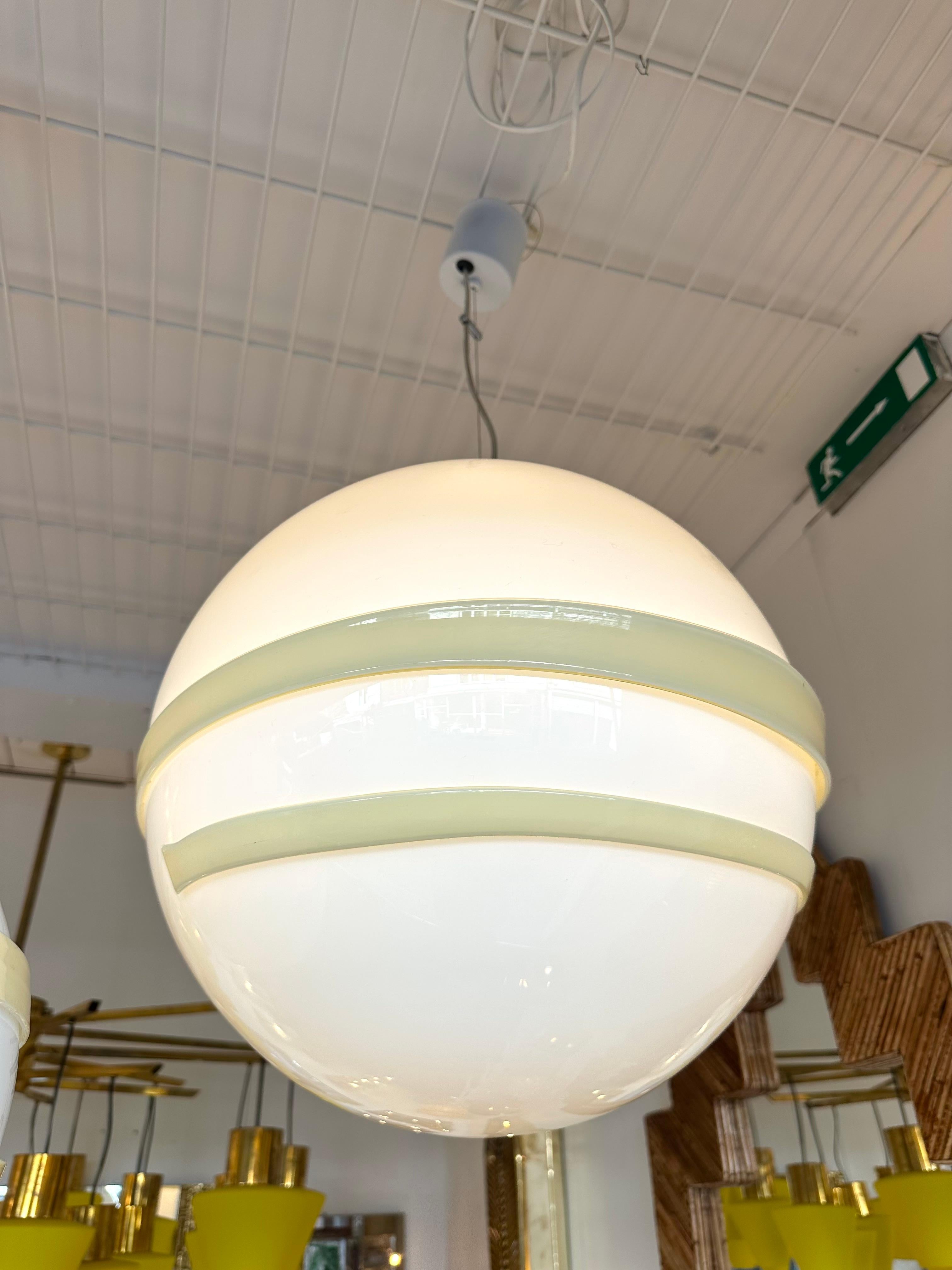 Saturn Ball Murano Glas Pendelleuchte von Murano Due, Italien, 1990er Jahre (Ende des 20. Jahrhunderts) im Angebot