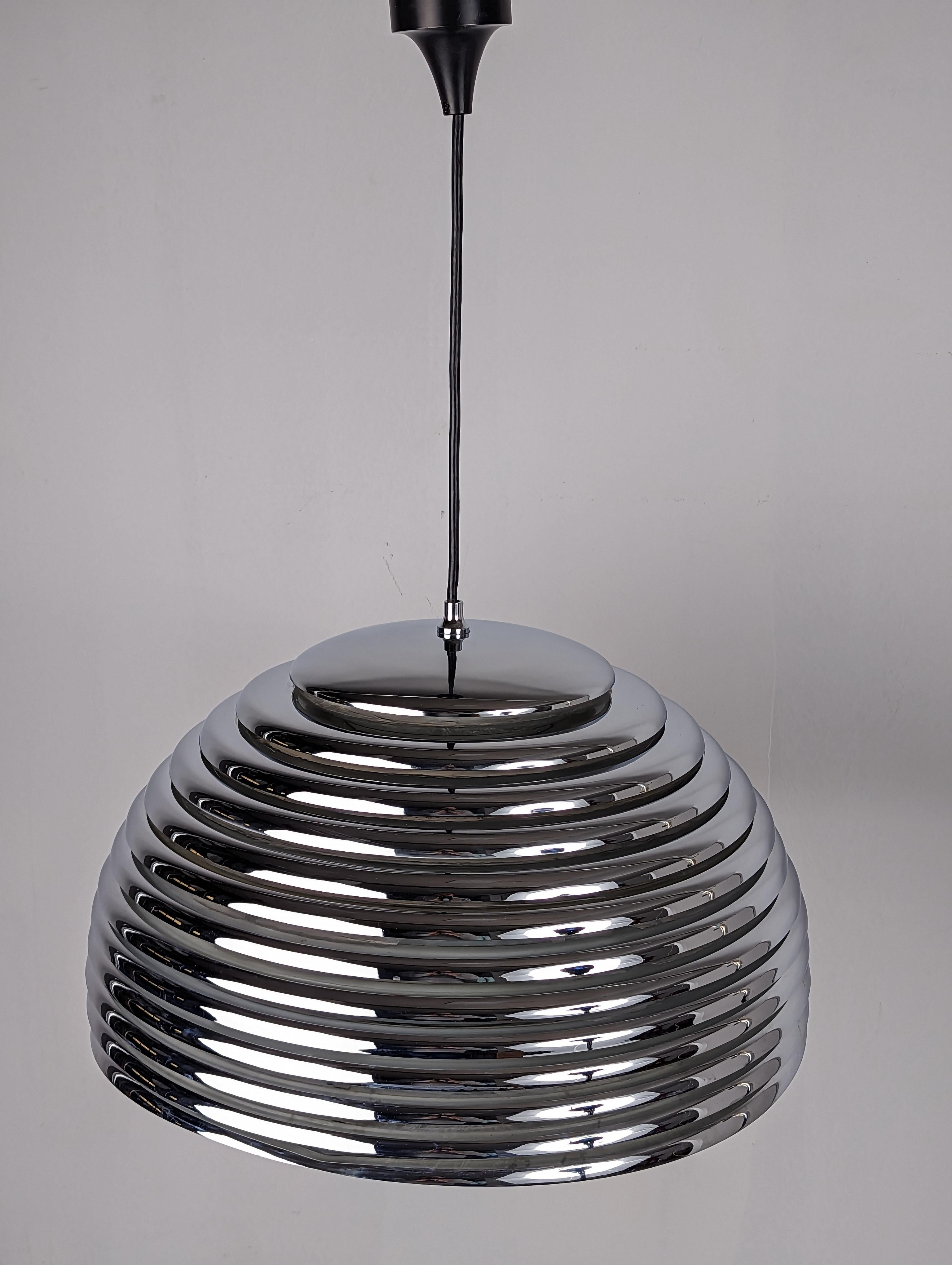 Spectacular Saturn model chrome lamp by the Japanese designer Kazuo Motozawa for the German house Staff in the 1970s, with a diameter of 50 cm, this model is truly impressive and a true collector's item for lovers of midcentury design.