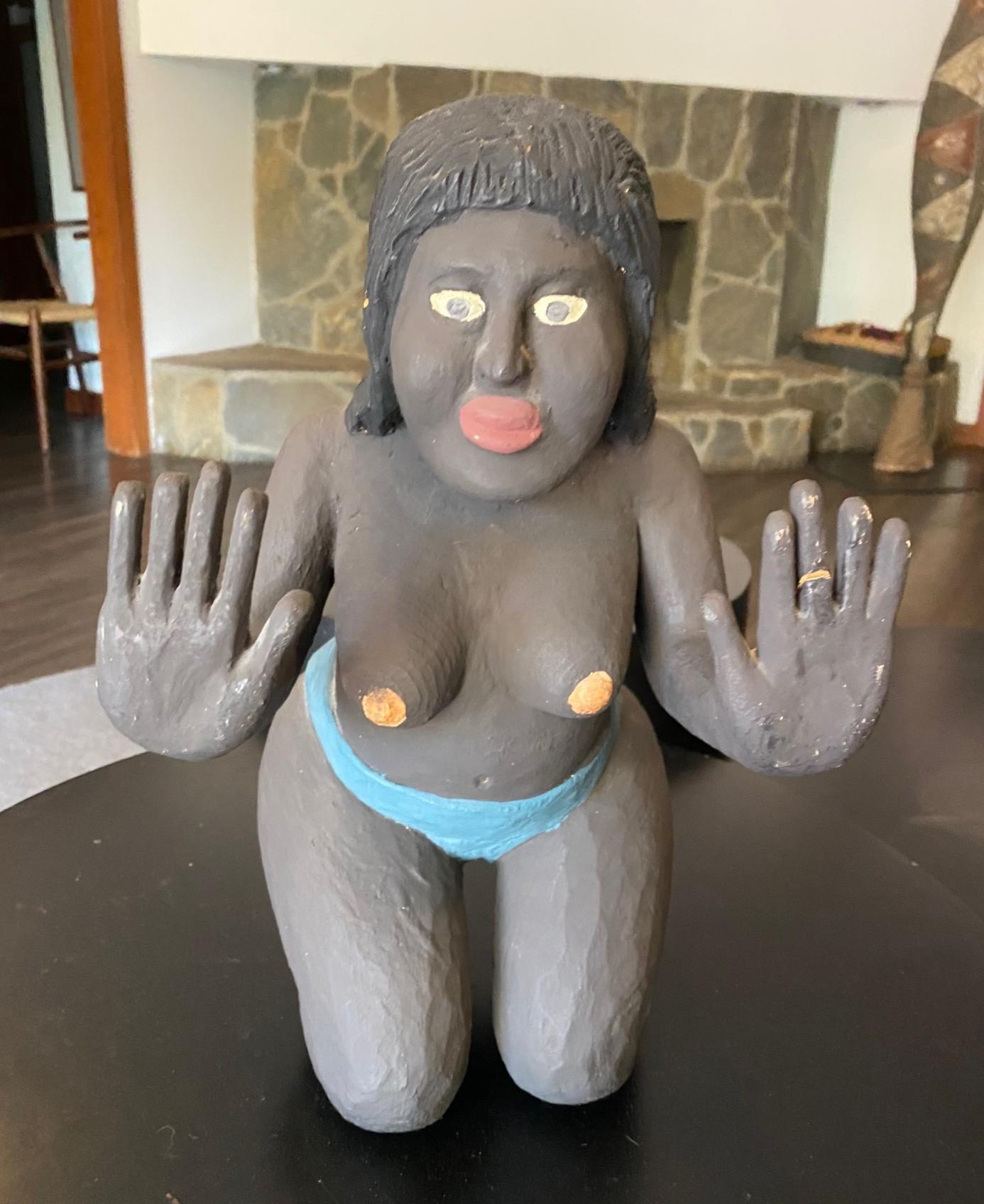 Sculpture d'art populaire cubain signée Saturnino Portuonda Pucho Odio en vente 3