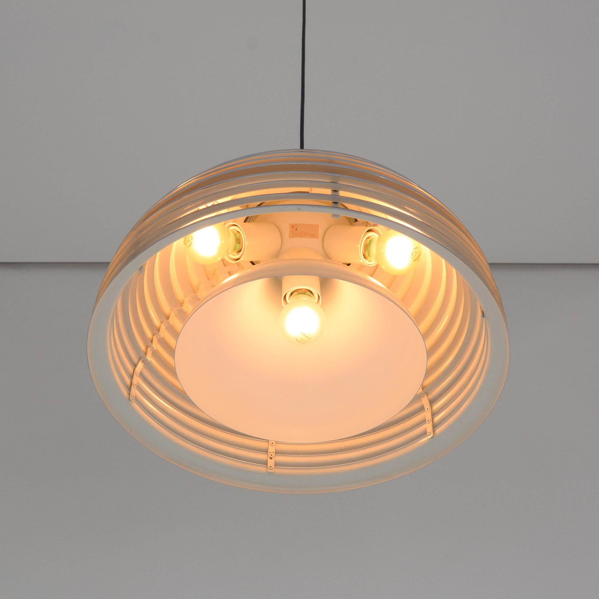 Saturno Pendant Lamp by Kazuo Motozawa In Good Condition In Vlimmeren, BE
