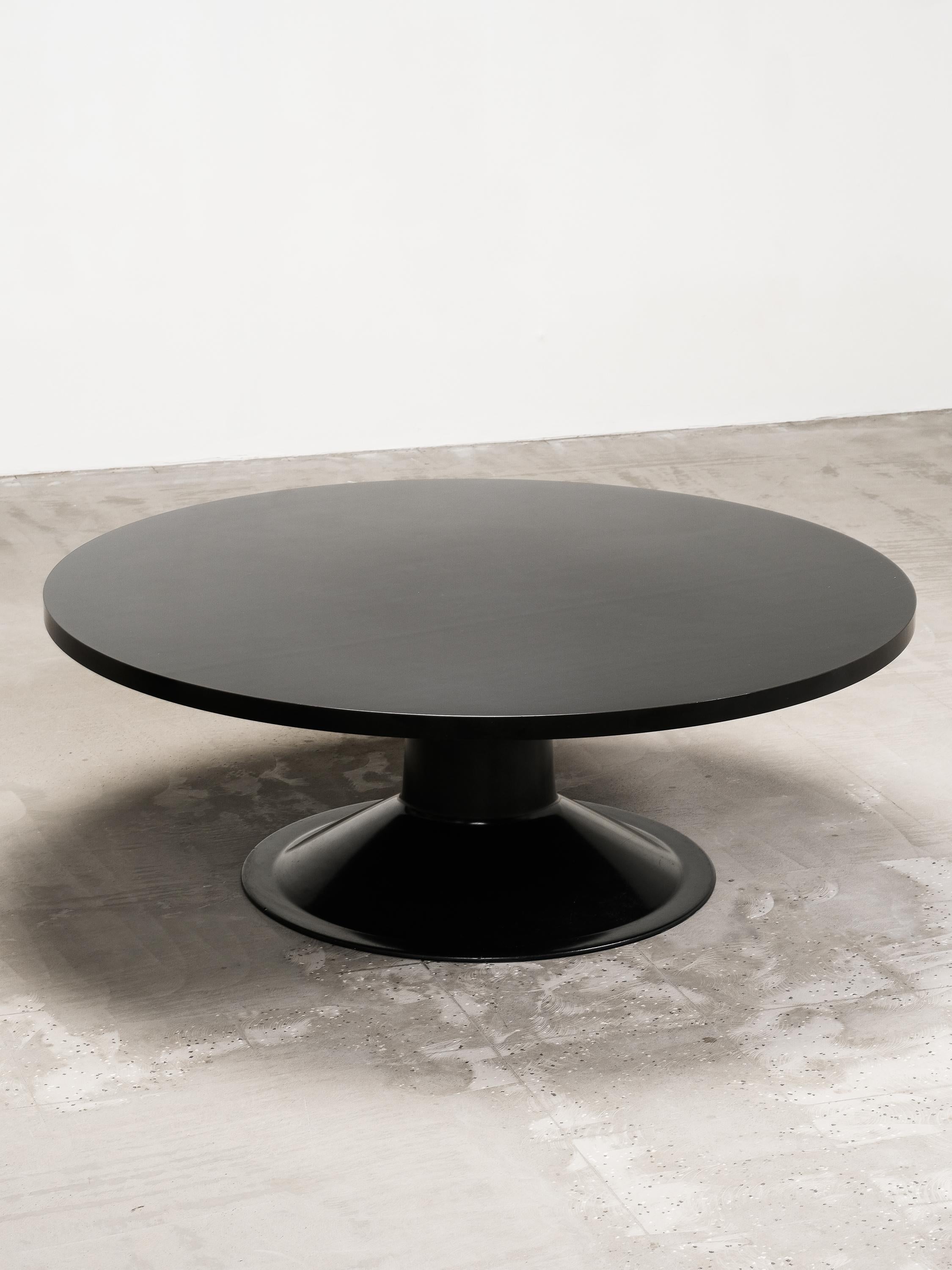 Finnish ‘Saturnus’ Black Round Coffee Table by Yrjö Kukkapuro for Haimi, Finland, 1970s For Sale