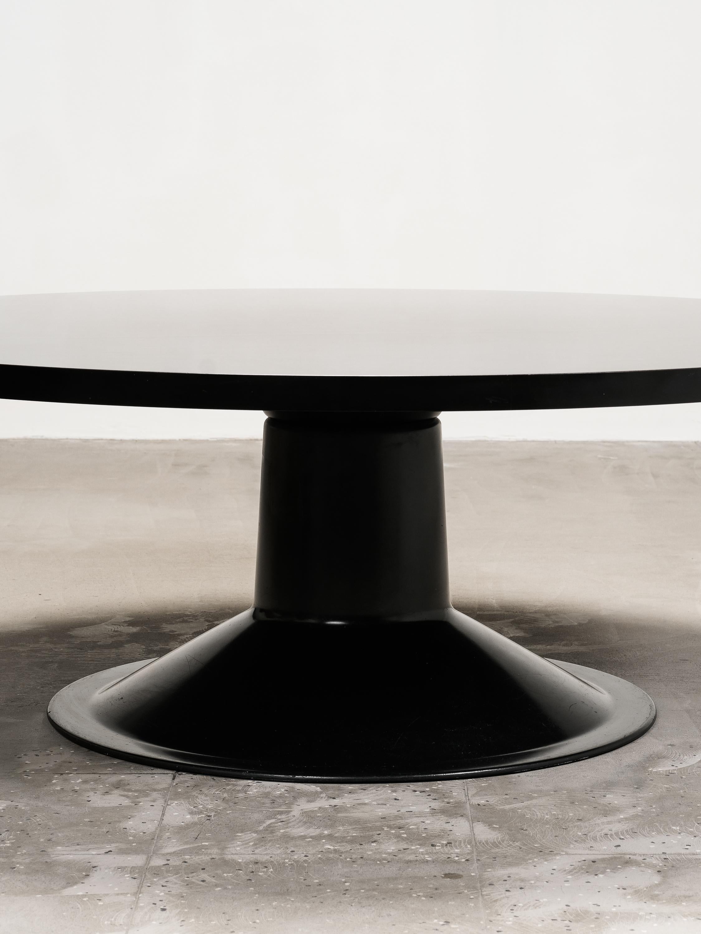 Metal ‘Saturnus’ Black Round Coffee Table by Yrjö Kukkapuro for Haimi, Finland, 1970s For Sale