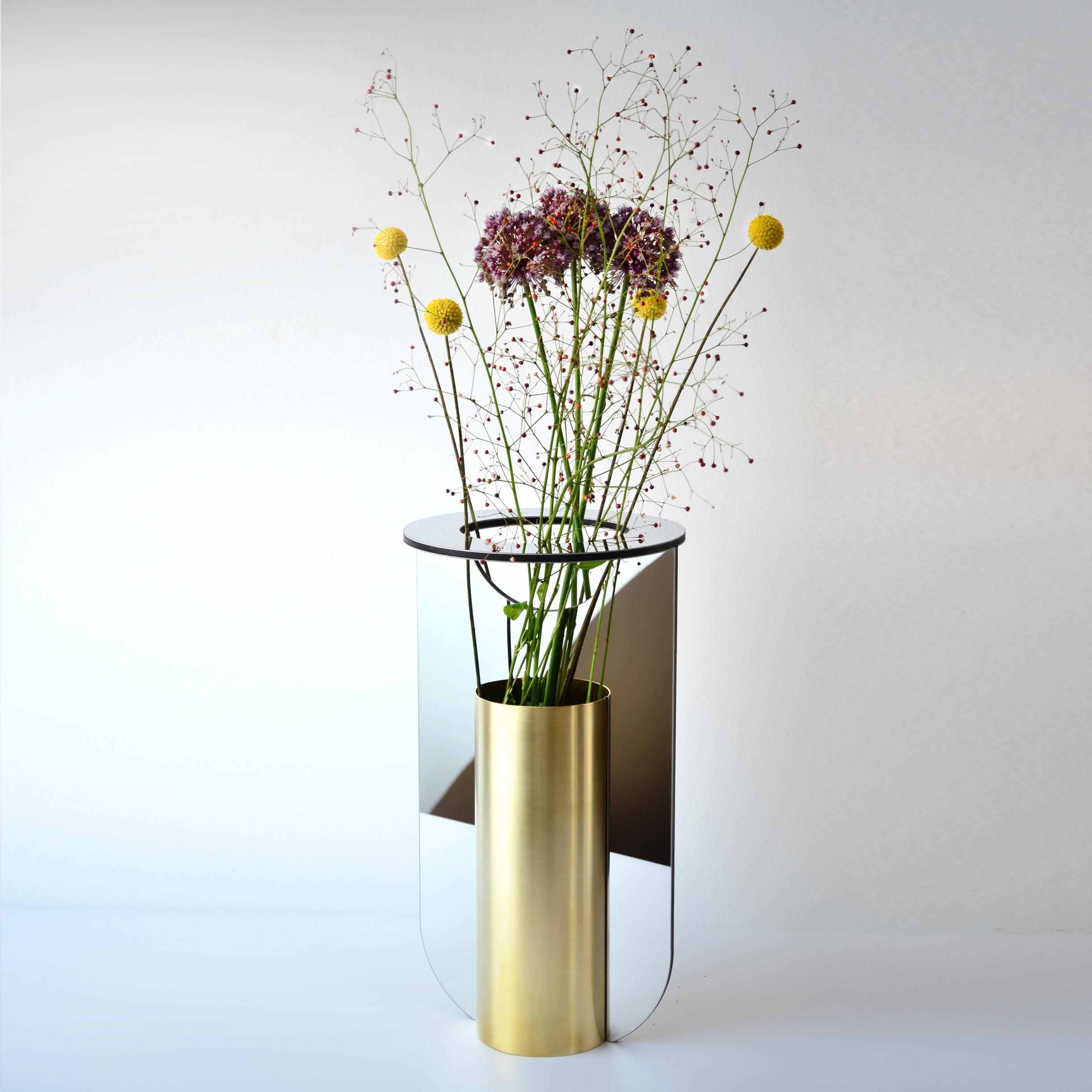Moderno Saturnus Vase Big by Atlasproject in vendita