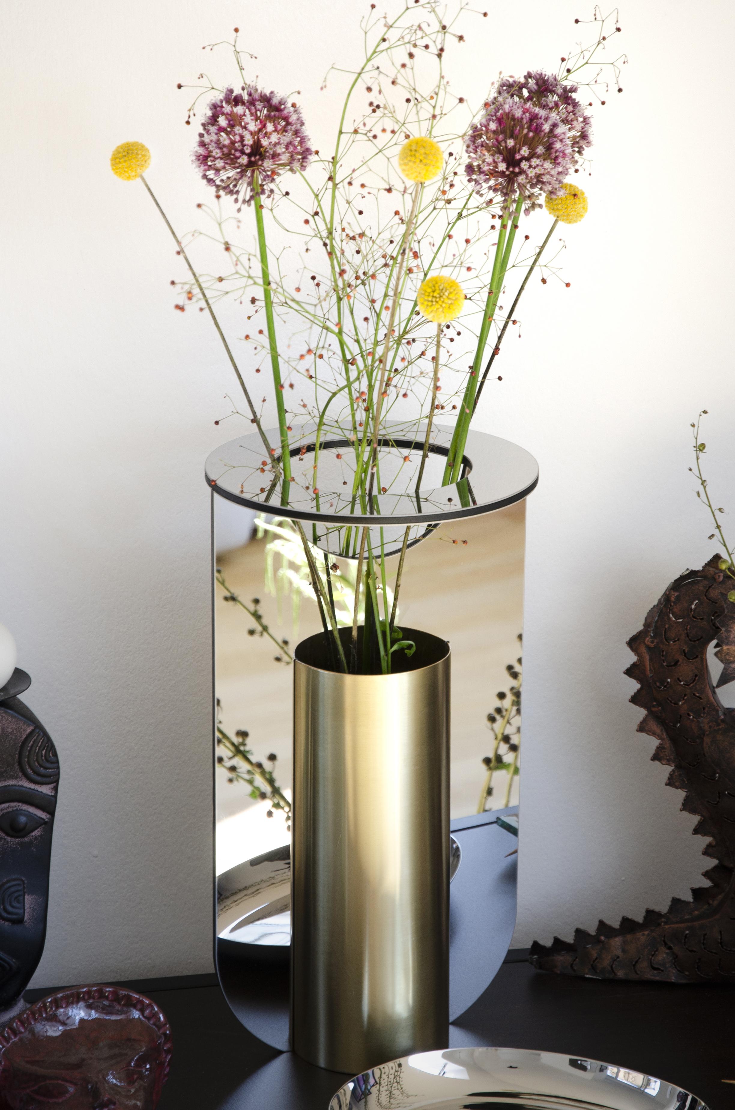Fatto a mano Saturnus Vase Small by Atlasproject in vendita