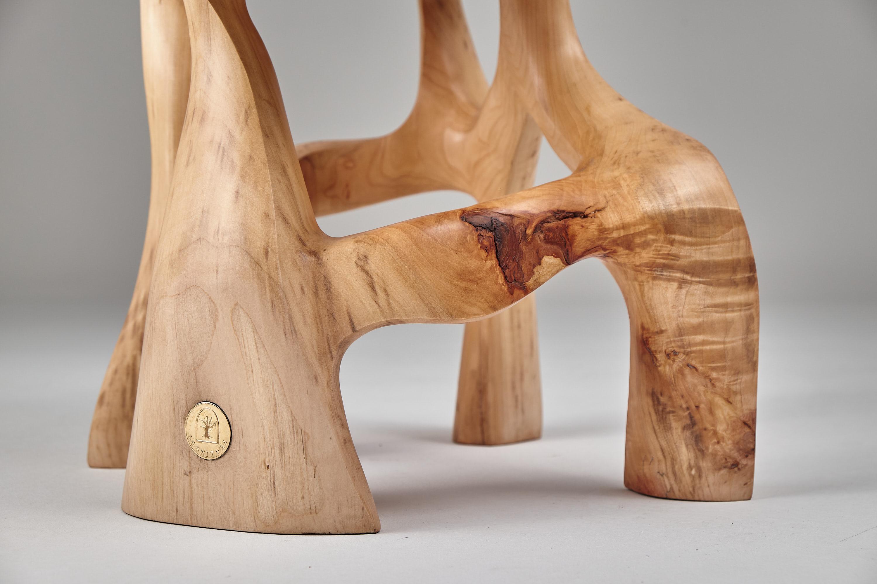 Satyres, table d'appoint sculpturale en bois massif, design contemporain original, Lognitur 2