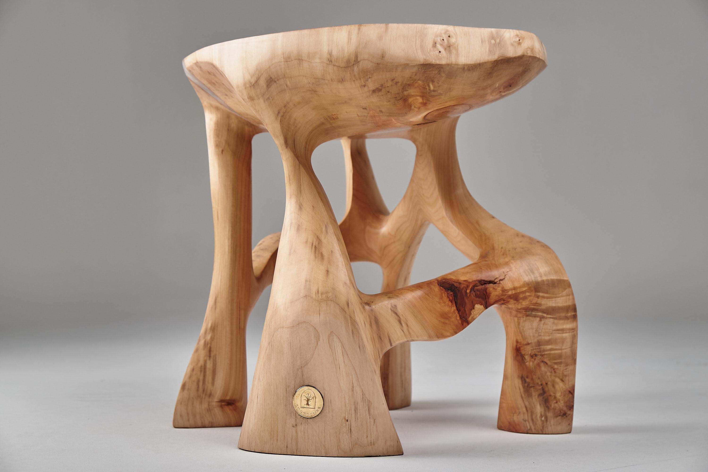 Satyres, table d'appoint sculpturale en bois massif, design contemporain original, Lognitur 1