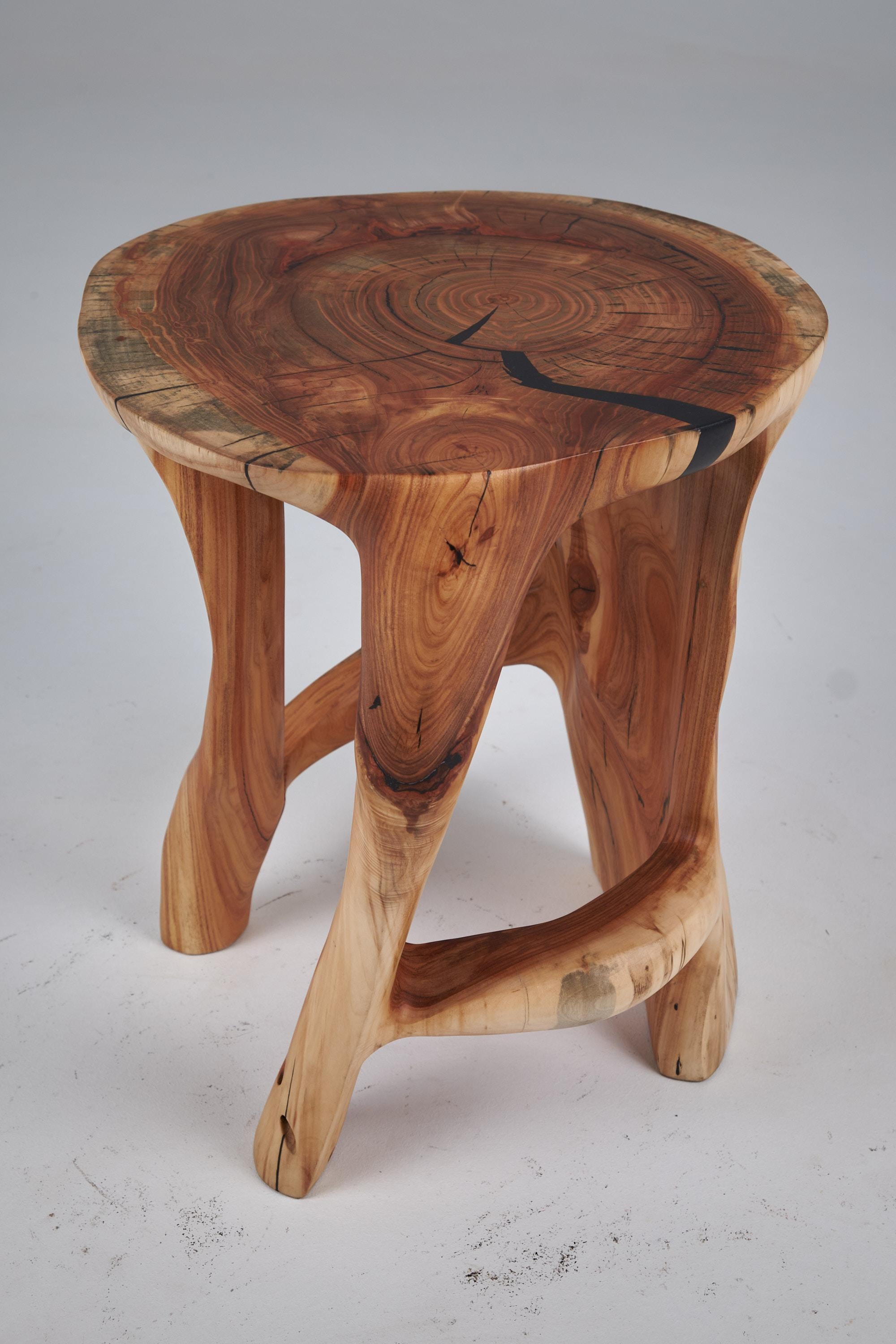 Satyrs, Mesa Auxiliar Escultórica de Madera Maciza Diseño Contemporáneo Original, Logniture en venta 4