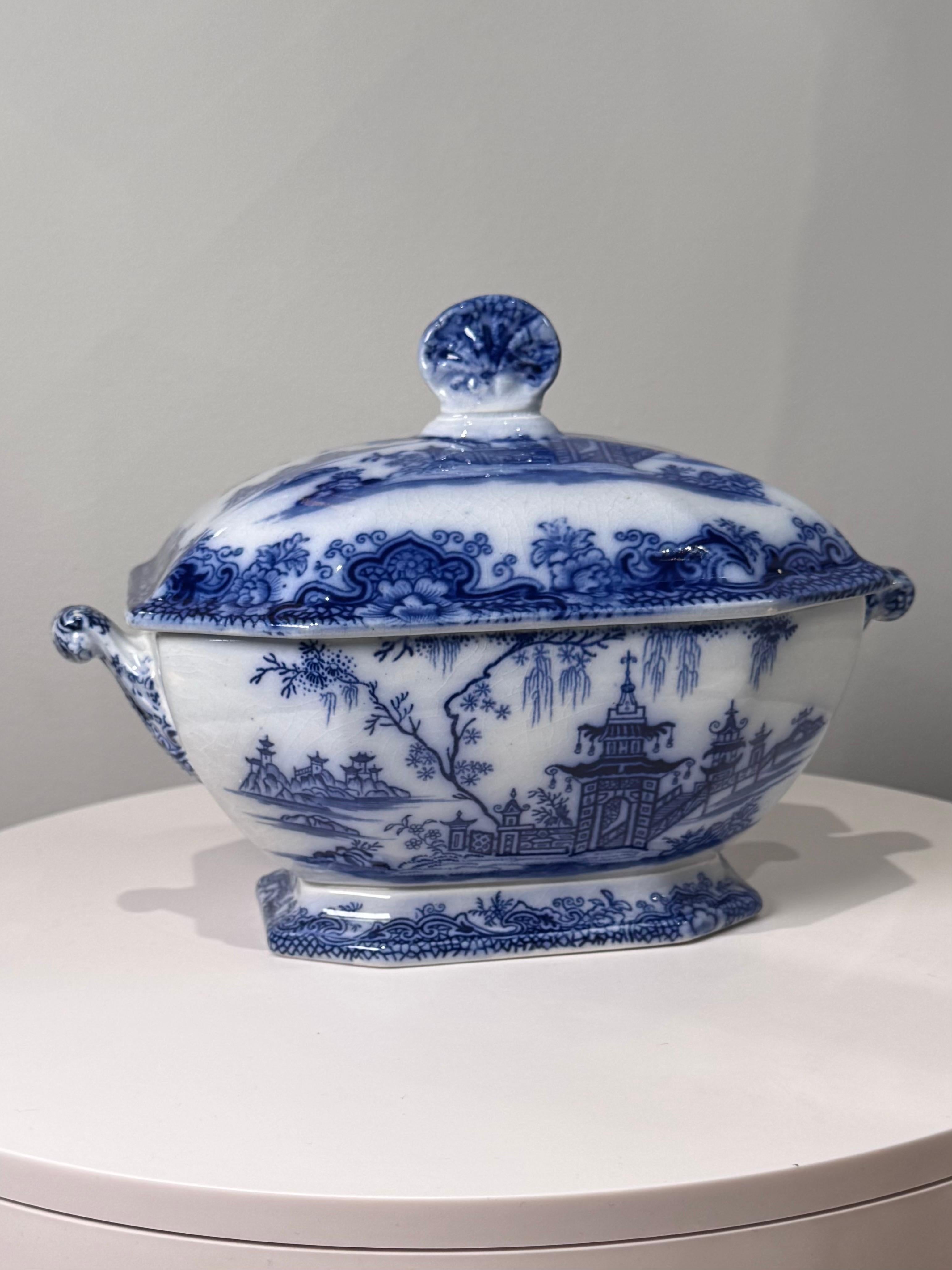Sopera para Salsas, Ridgway Staffordshire Al fuego en venta