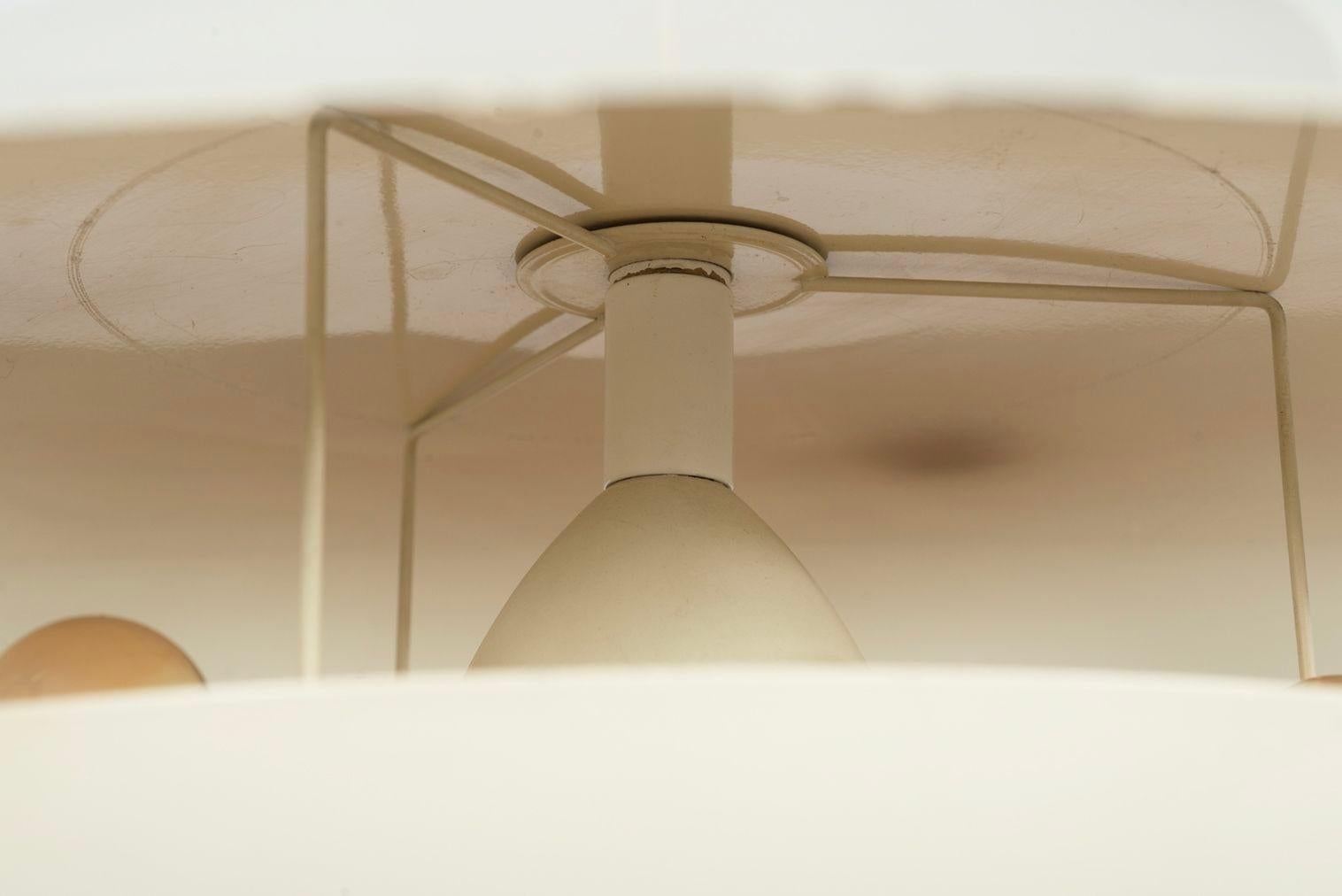 Saucer Pendant Lamp 1