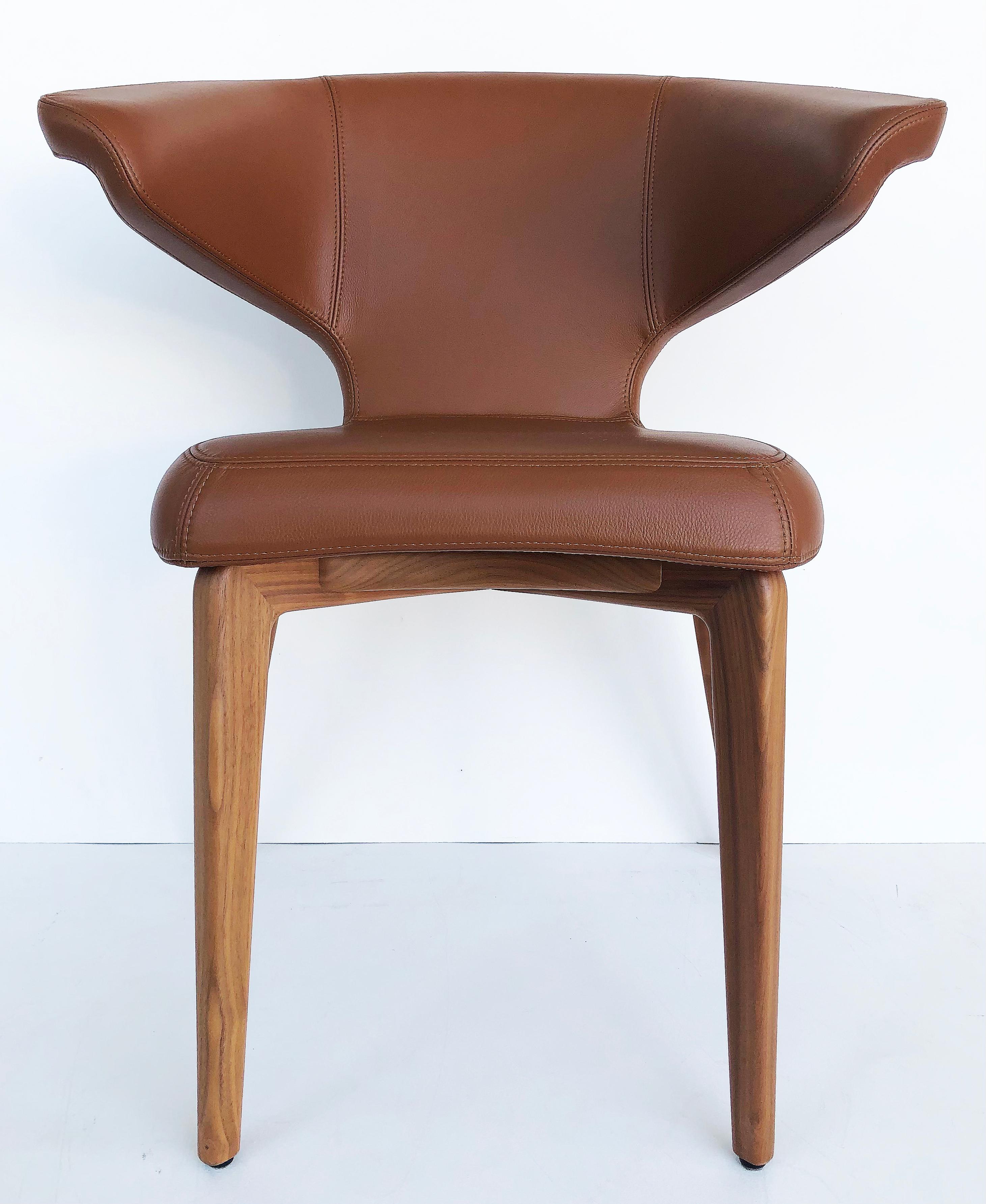 Chaises Munich par Matthias Sauerbruch + Louisa Hutton pour ClassiCon - Lot de six

Nous proposons à la vente un ensemble de six fauteuils de salle à manger en chêne ClassiCon dans le modèle Munich des designers Matthias Sauerbruch.  et Louisa